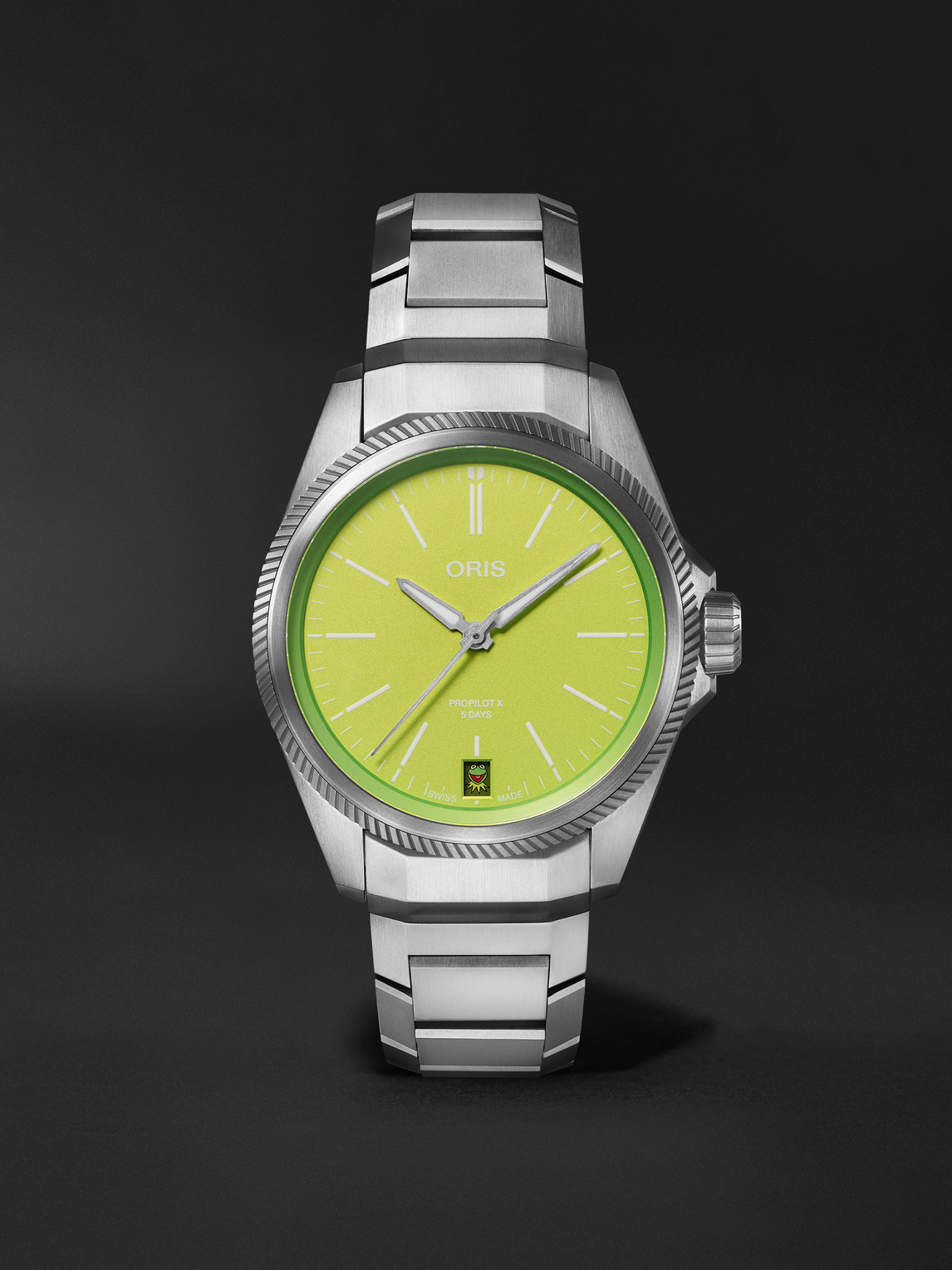 Oris – The Muppets ProPilot X Kermit Limited Edition 39mm Titanium Watch, Ref. No. 01 400 7778 7157-Set