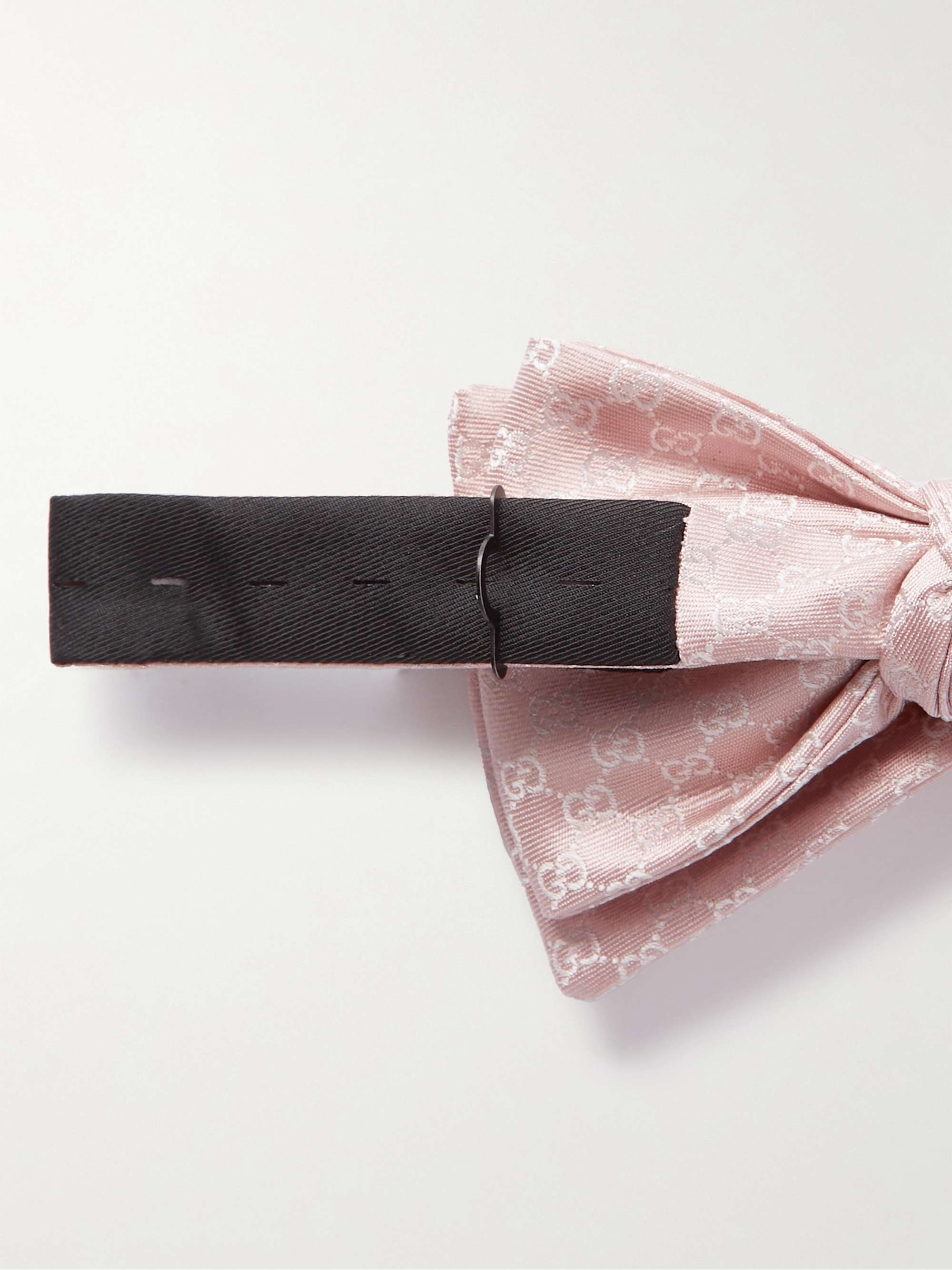 GUCCI Pre-Tied Logo-Jacquard Silk-Twill Bow Tie