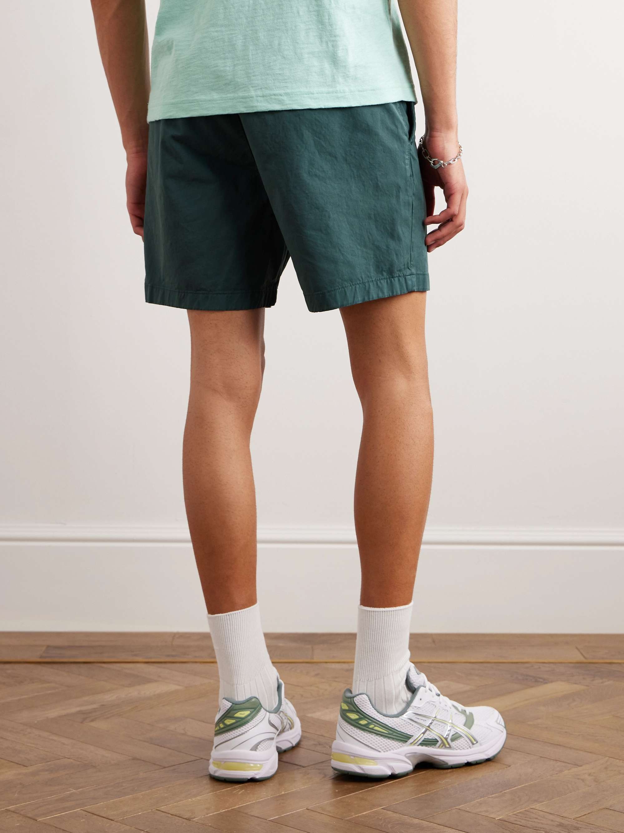 THEORY Zaine Straight-Leg Stretch-Cotton Chino Shorts