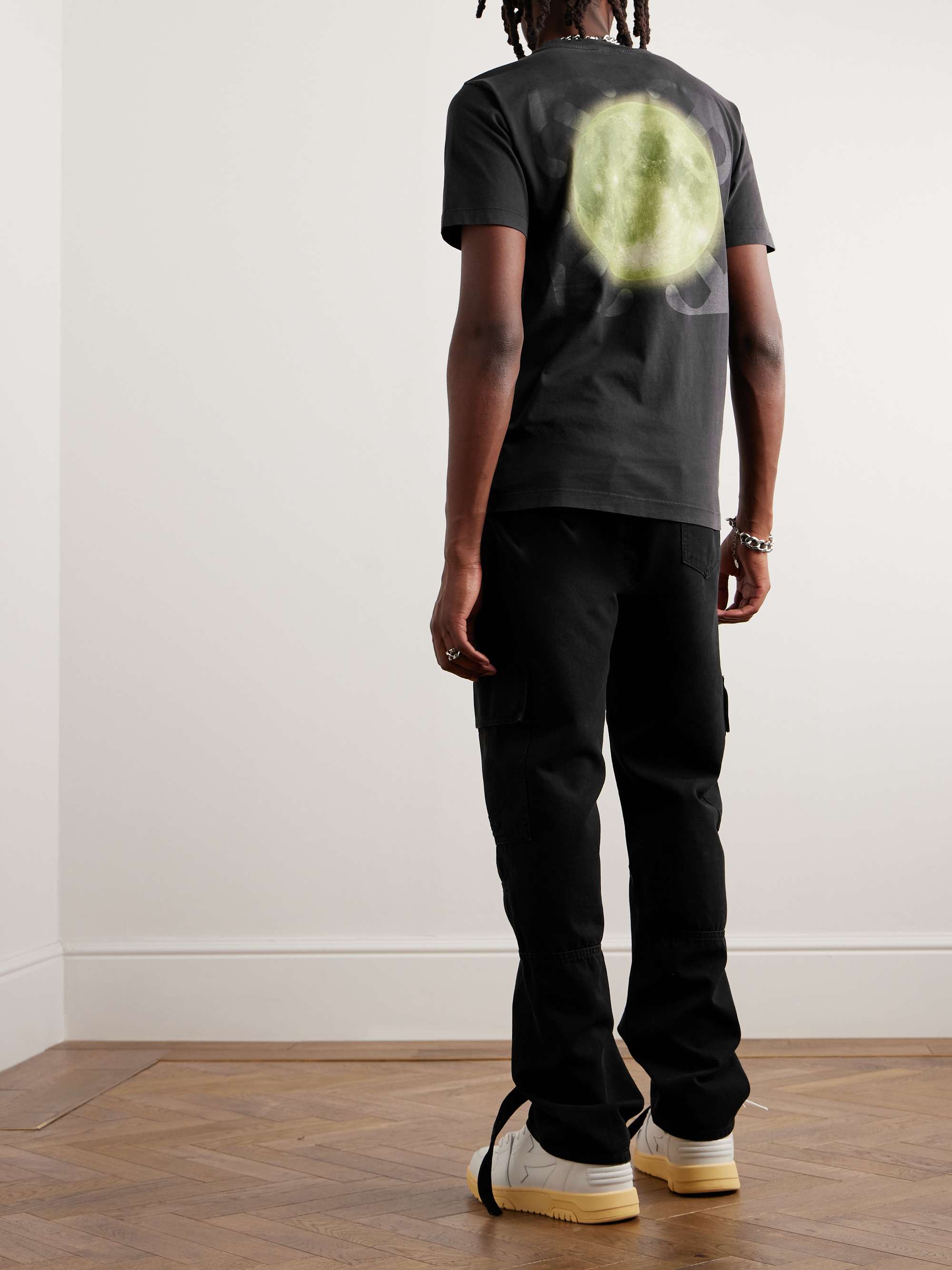 OFF-WHITE 