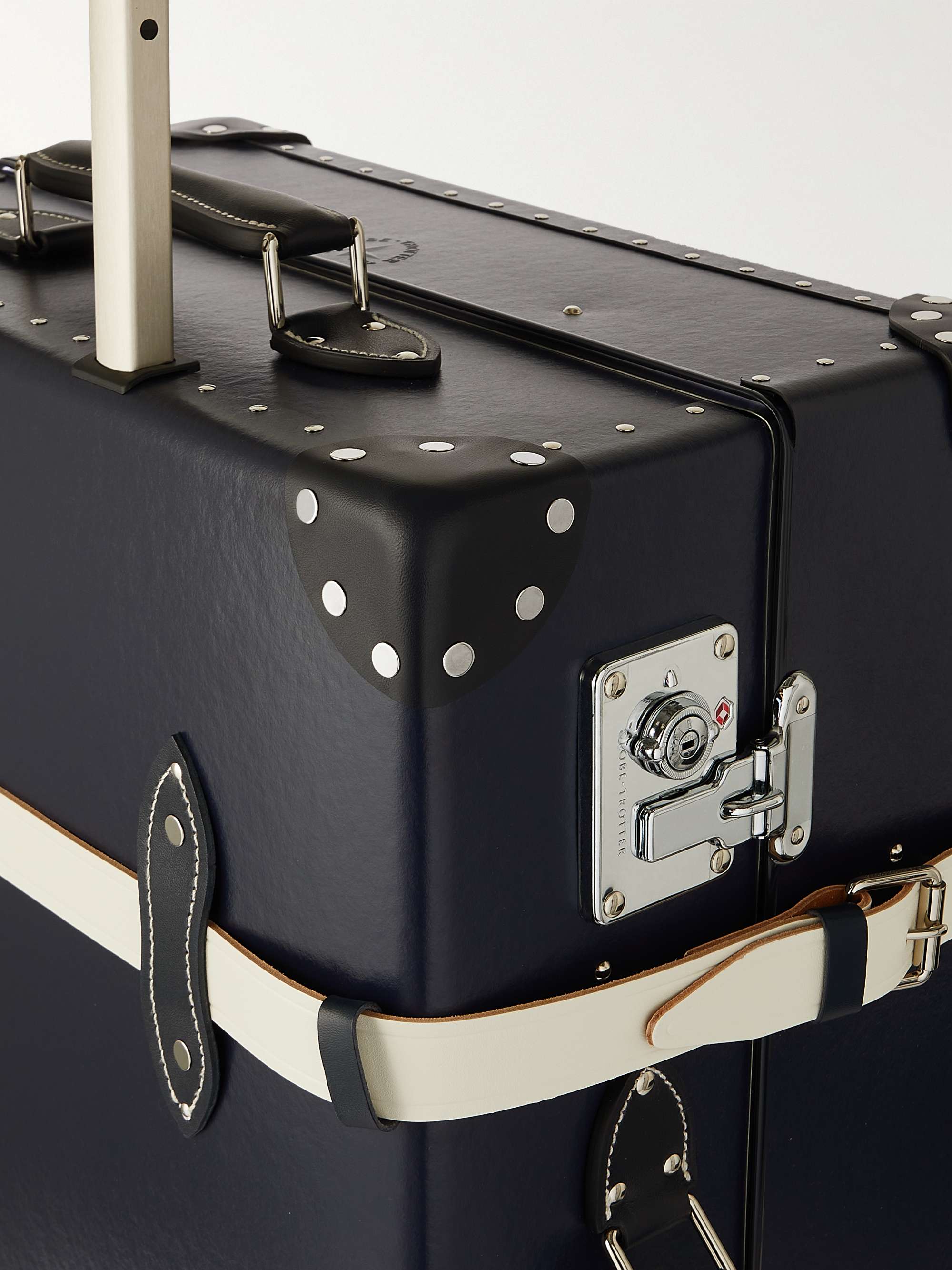 GLOBE-TROTTER 