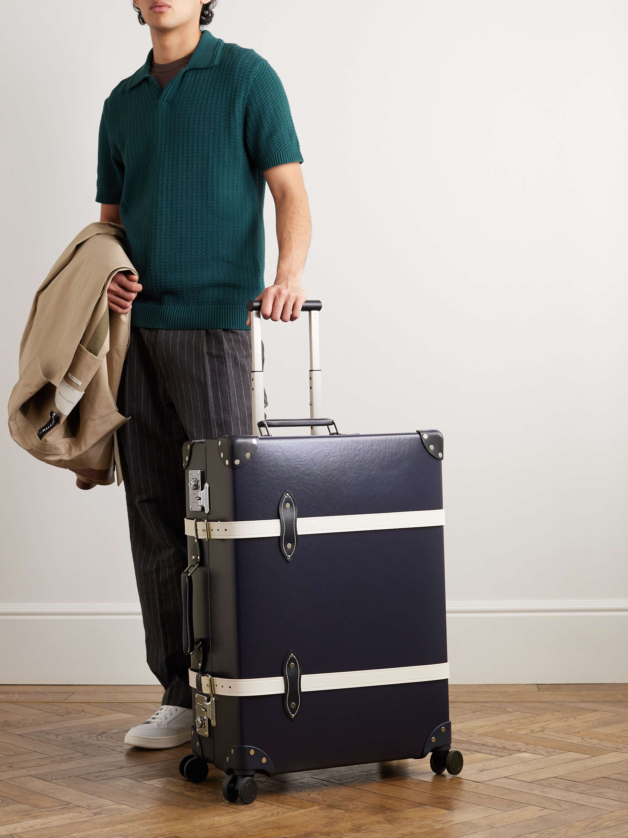 GLOBE-TROTTER 
