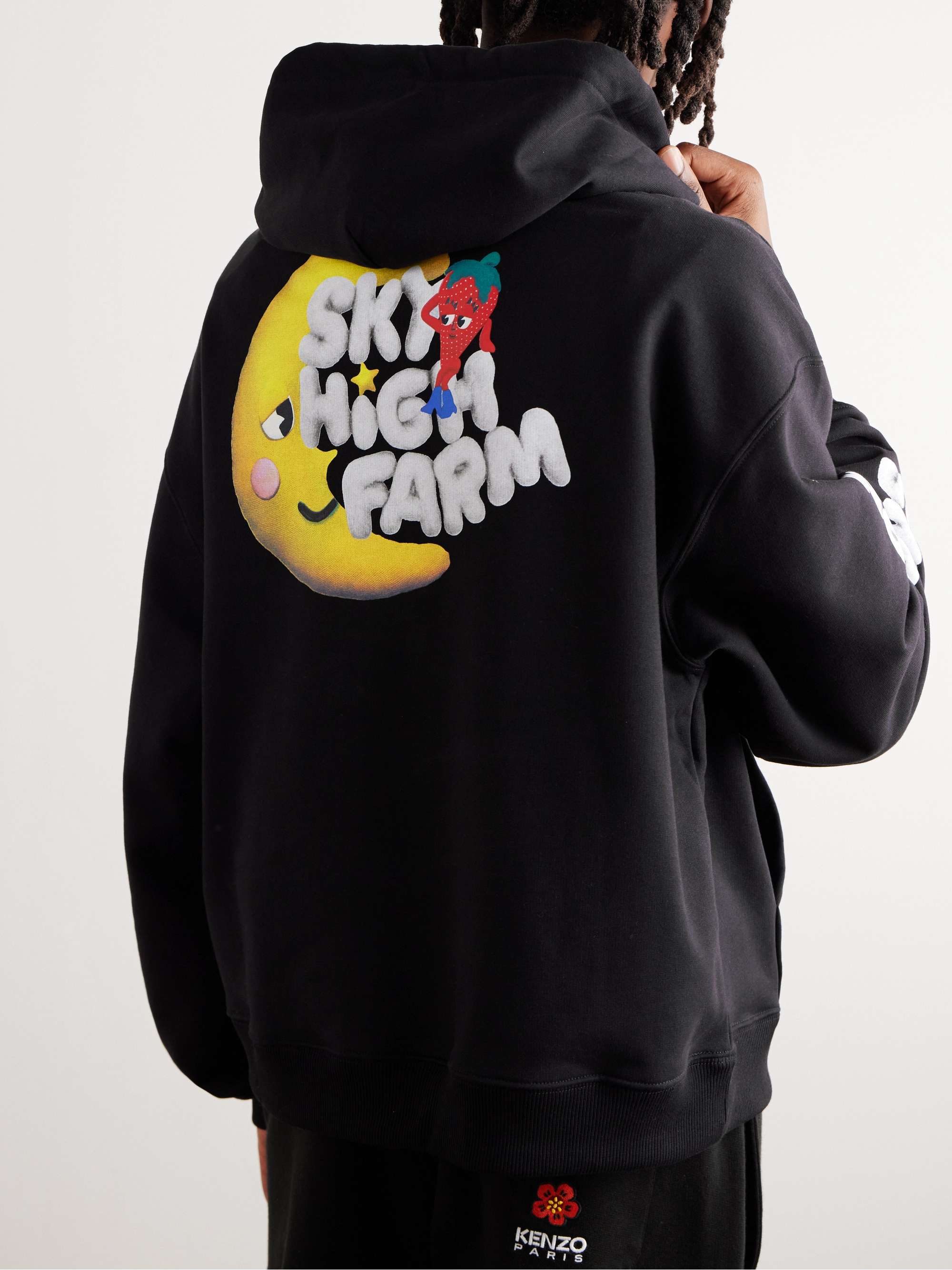 SKY HIGH FARM 