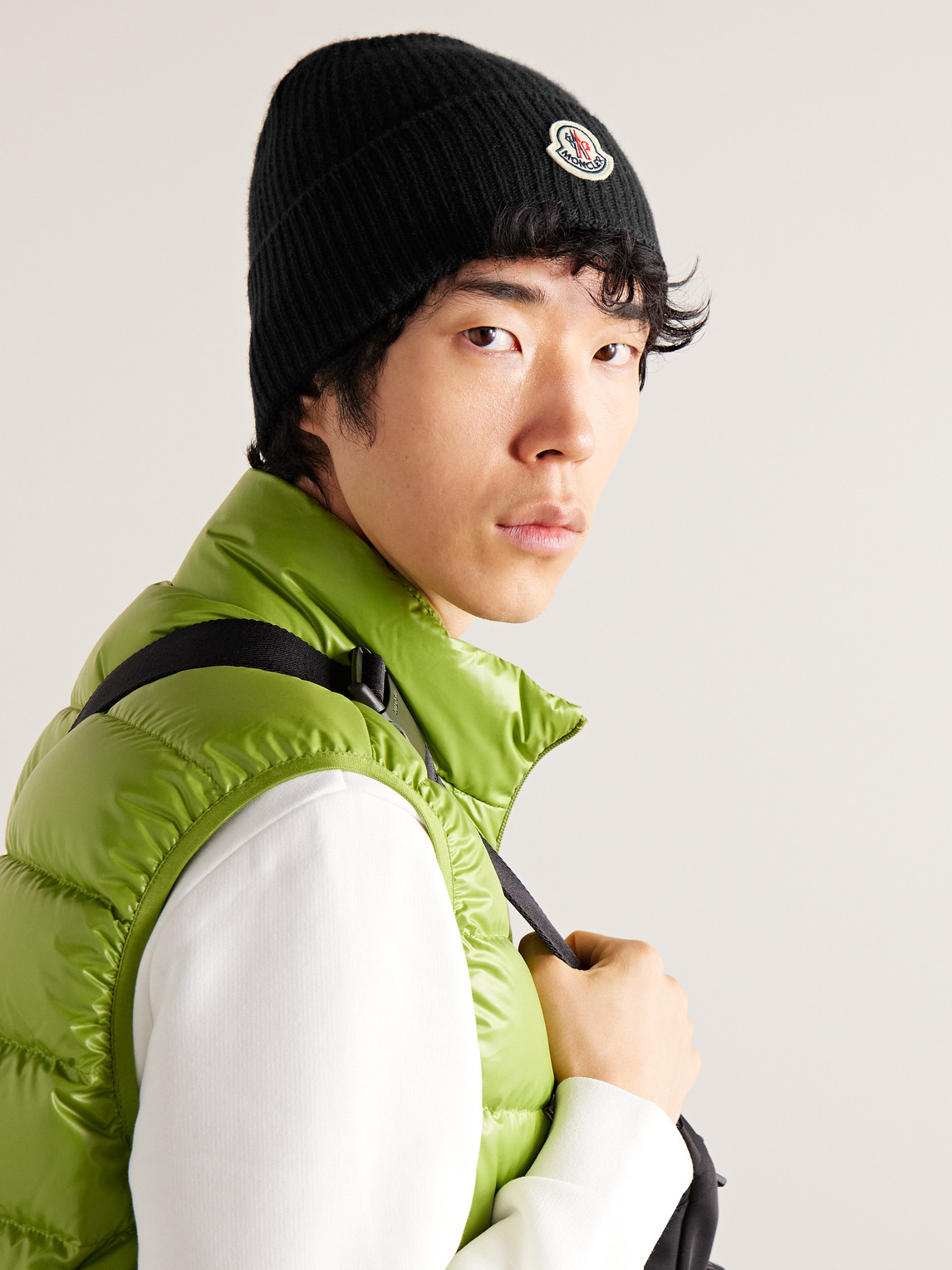 MONCLER LOGO-APPLIQUÉD RIBBED VIRGIN WOOL AND CASHMERE-BLEND BEANIE