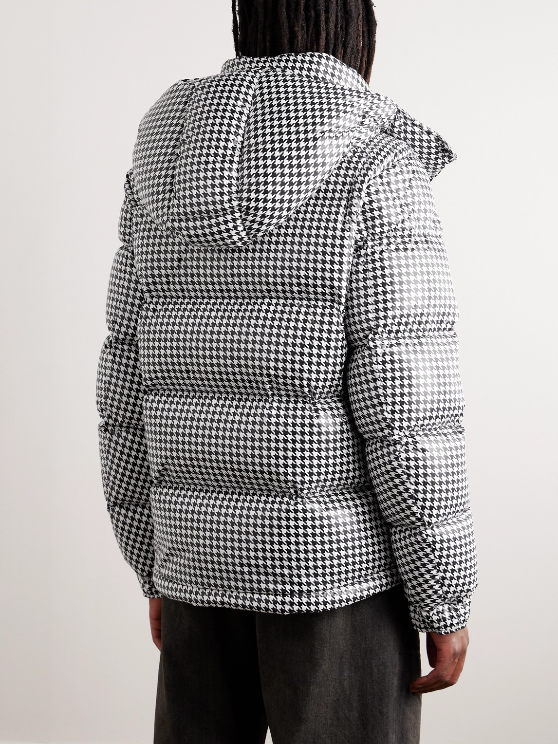 Shop Moncler Genius 7 Moncler Frgmt Hiroshi Fujiwara Socotrine Houndstooth-print Shell Hooded Down Jacket In Black
