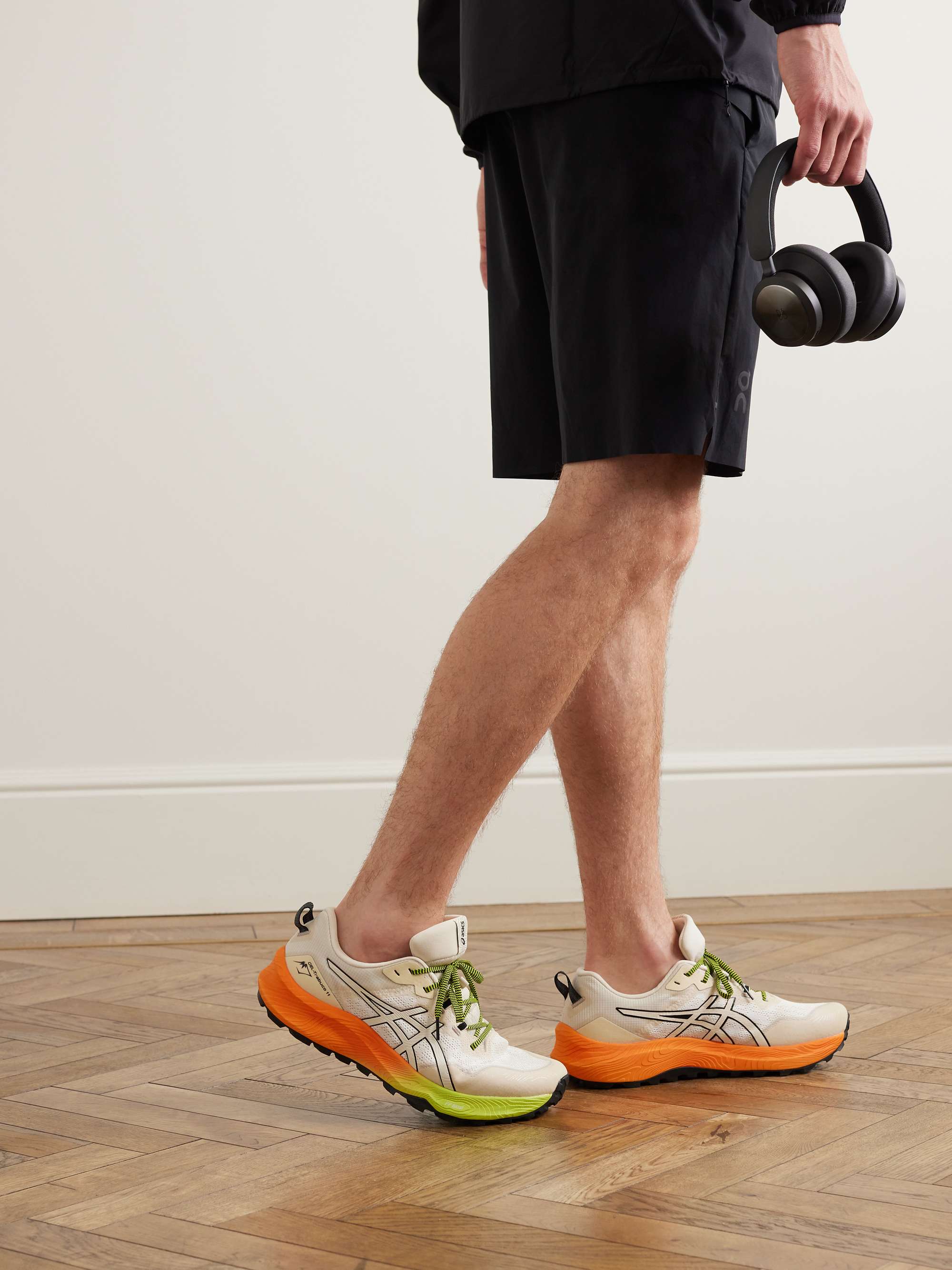 ASICS 