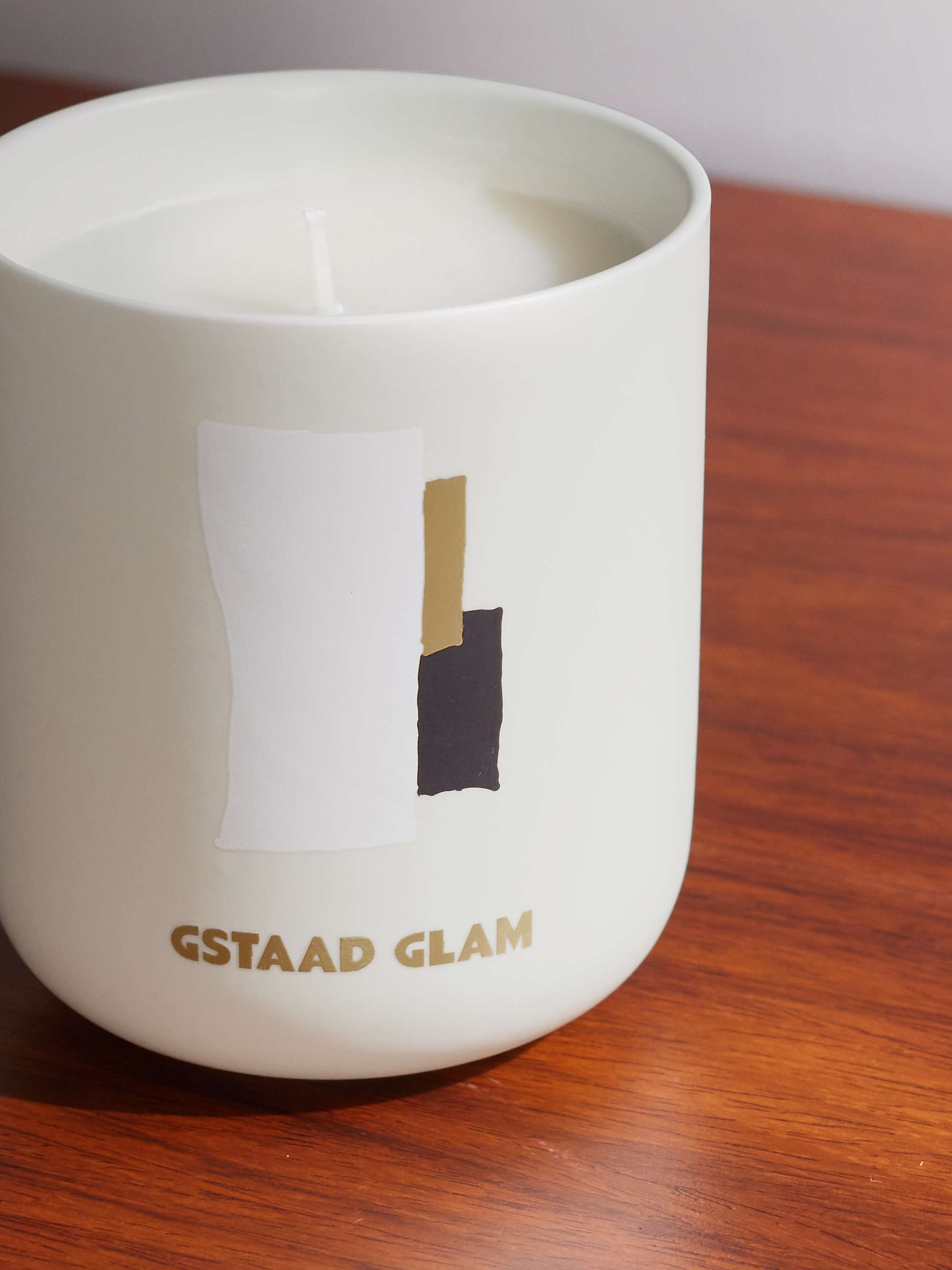 ASSOULINE Gstaad Glam Scented Candle, 319g