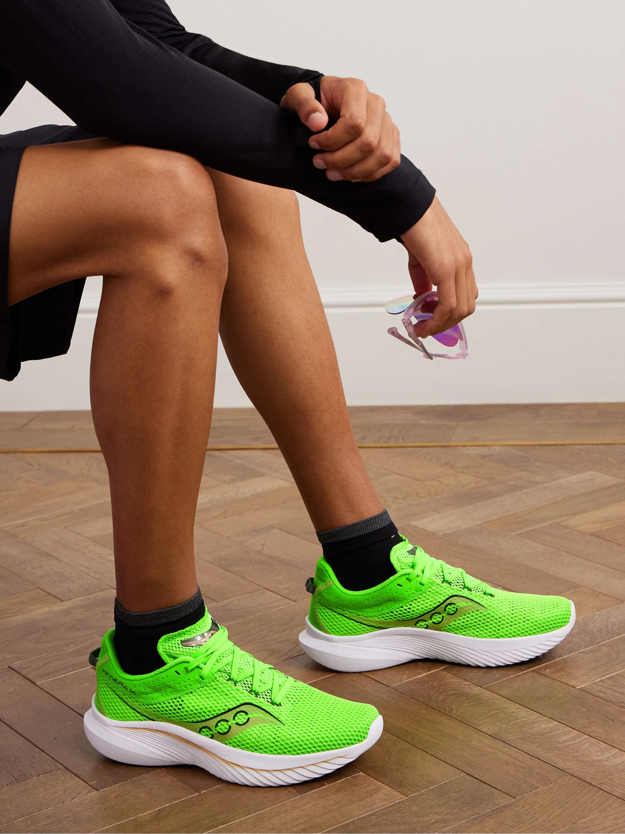 SAUCONY 