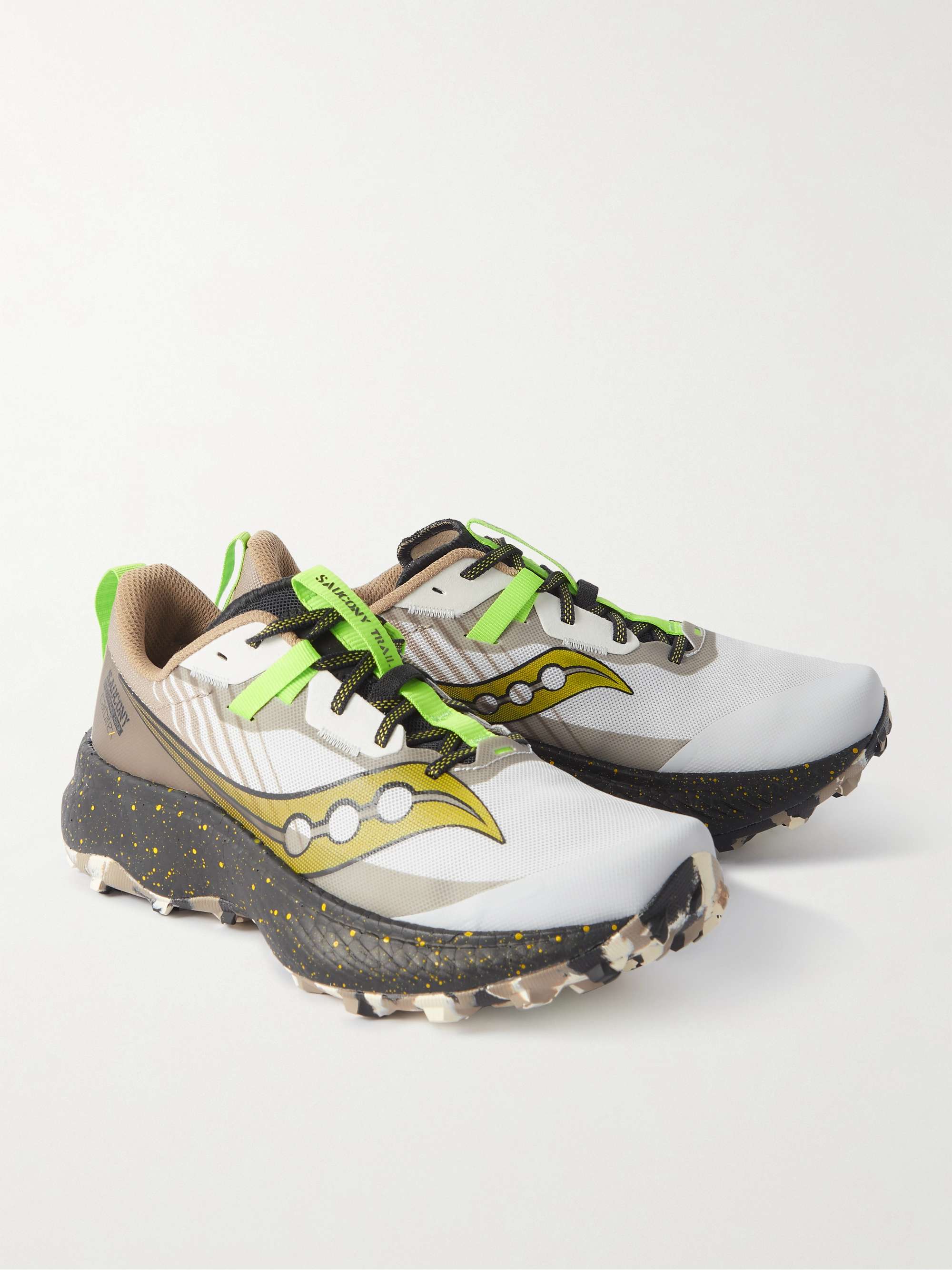 SAUCONY 