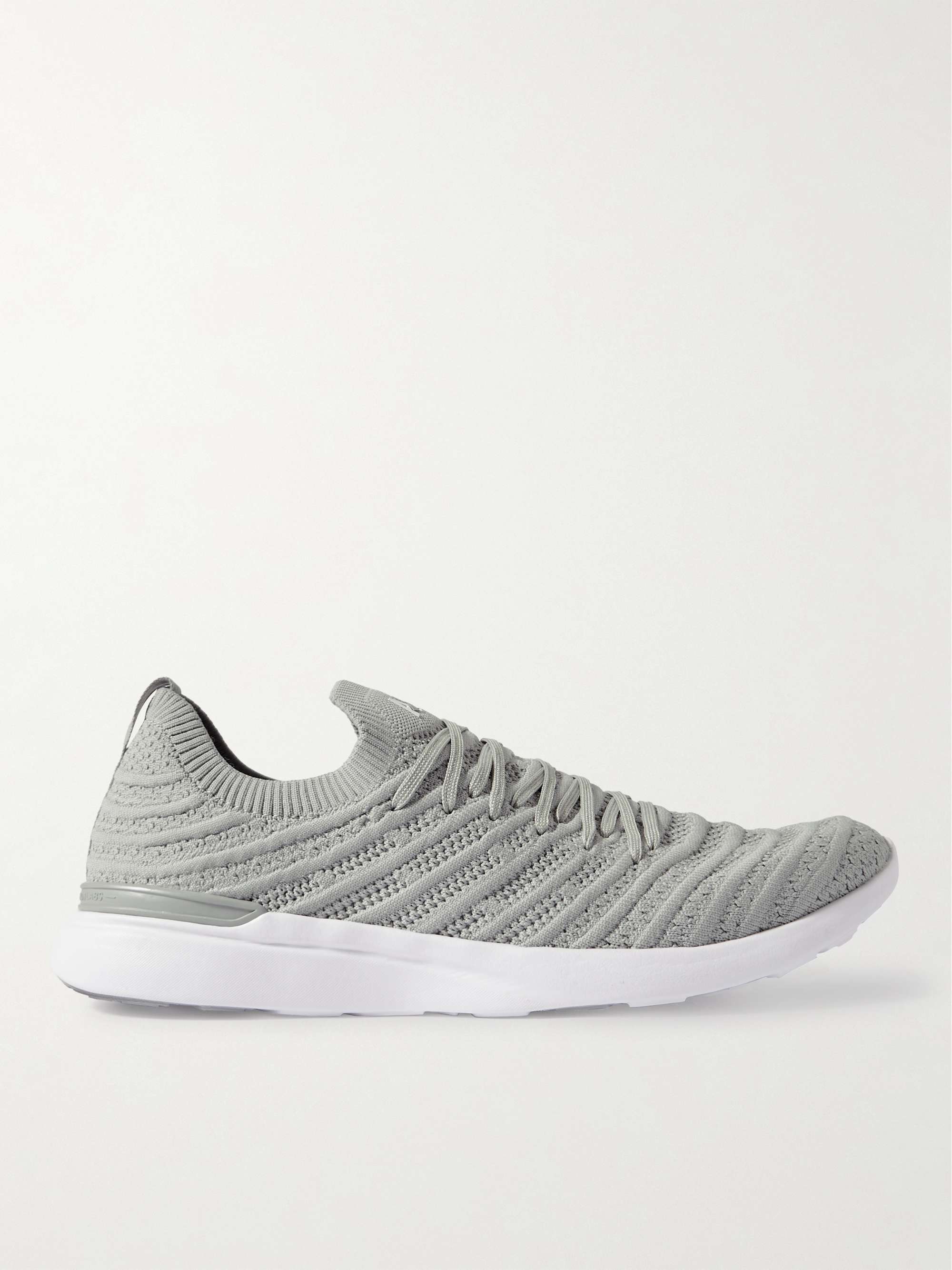APL ATHLETIC PROPULSION LABS Wave テックルーム ランニング