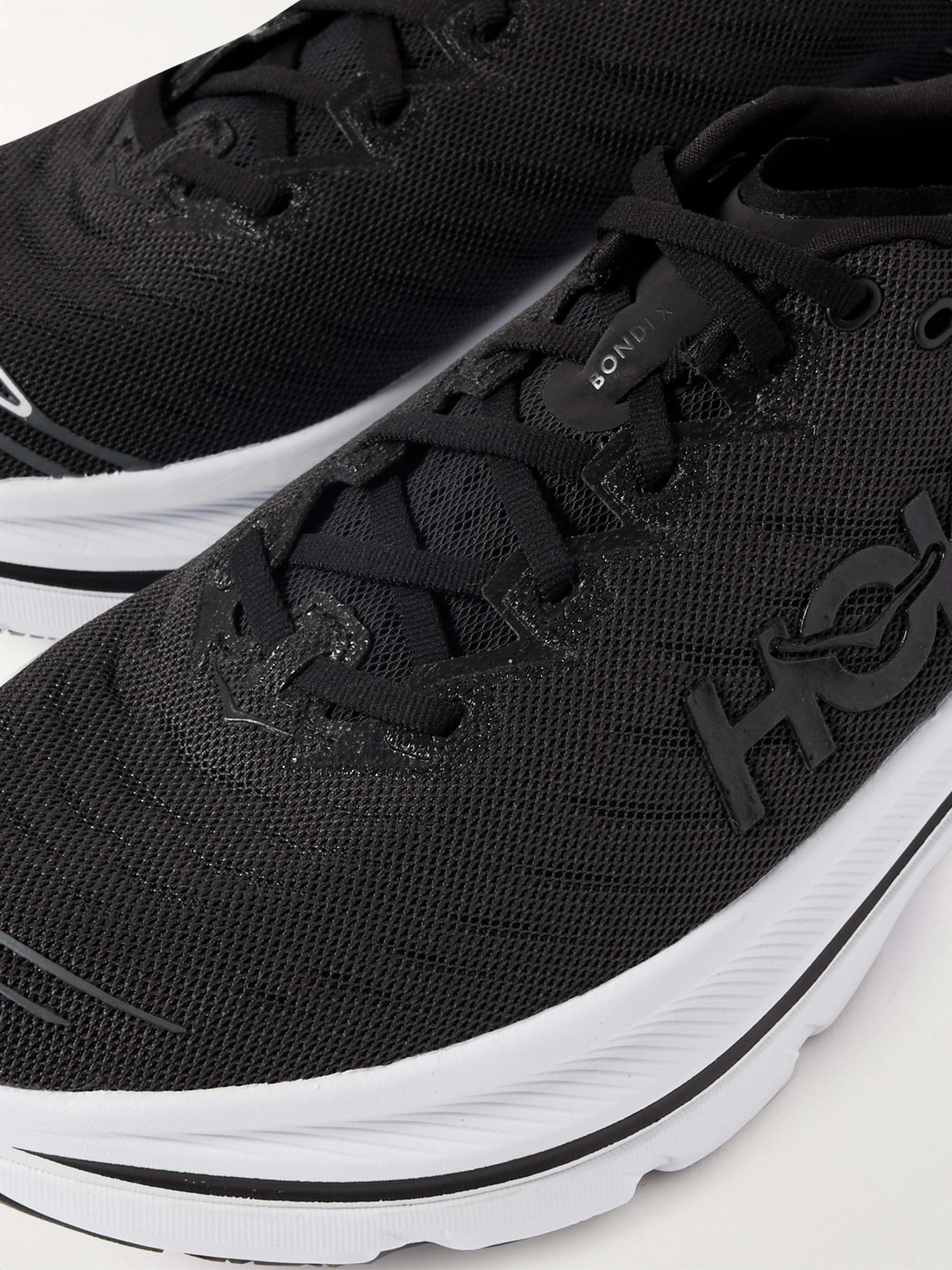HOKA ONE ONE 