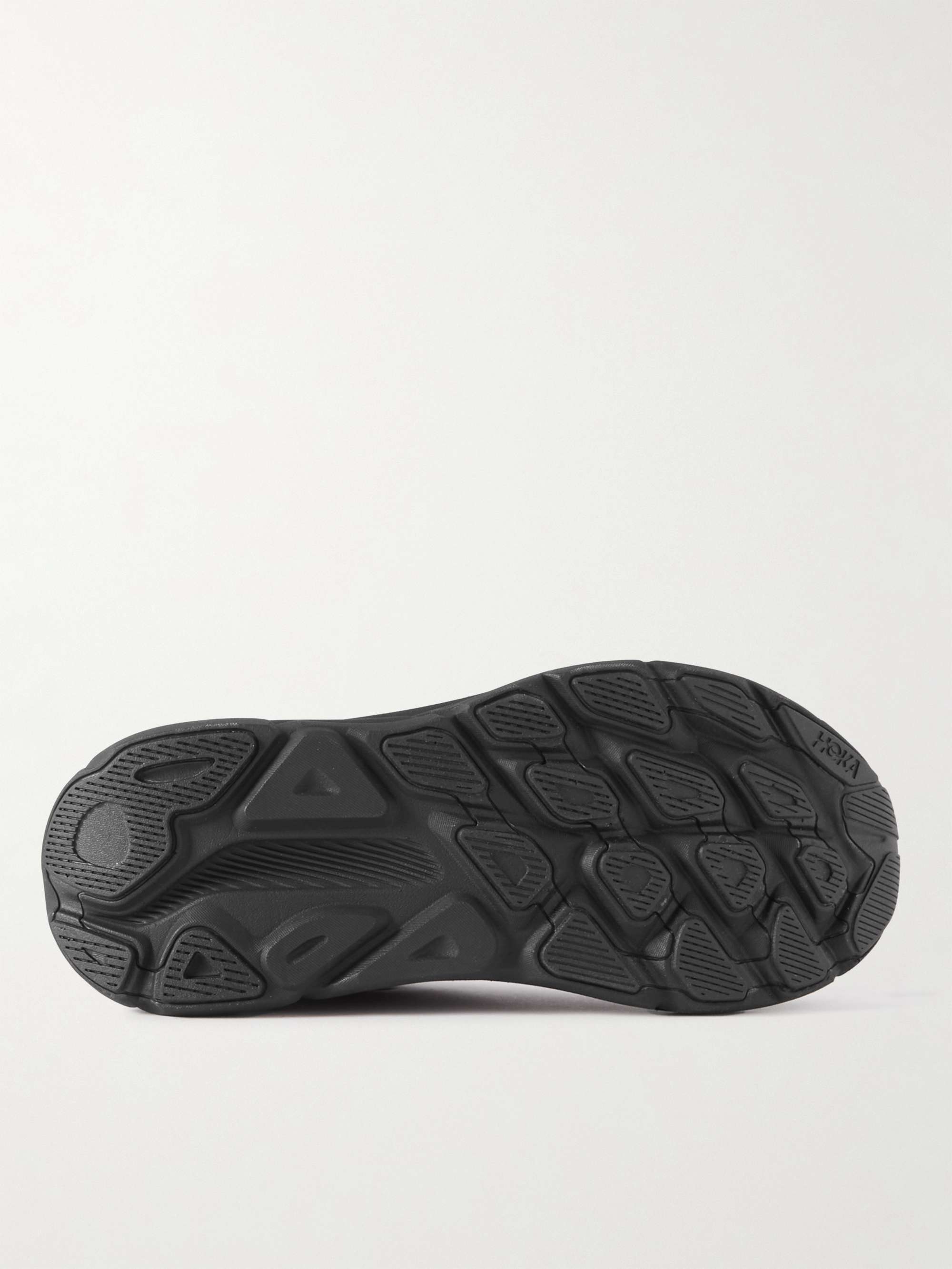 HOKA ONE ONE 