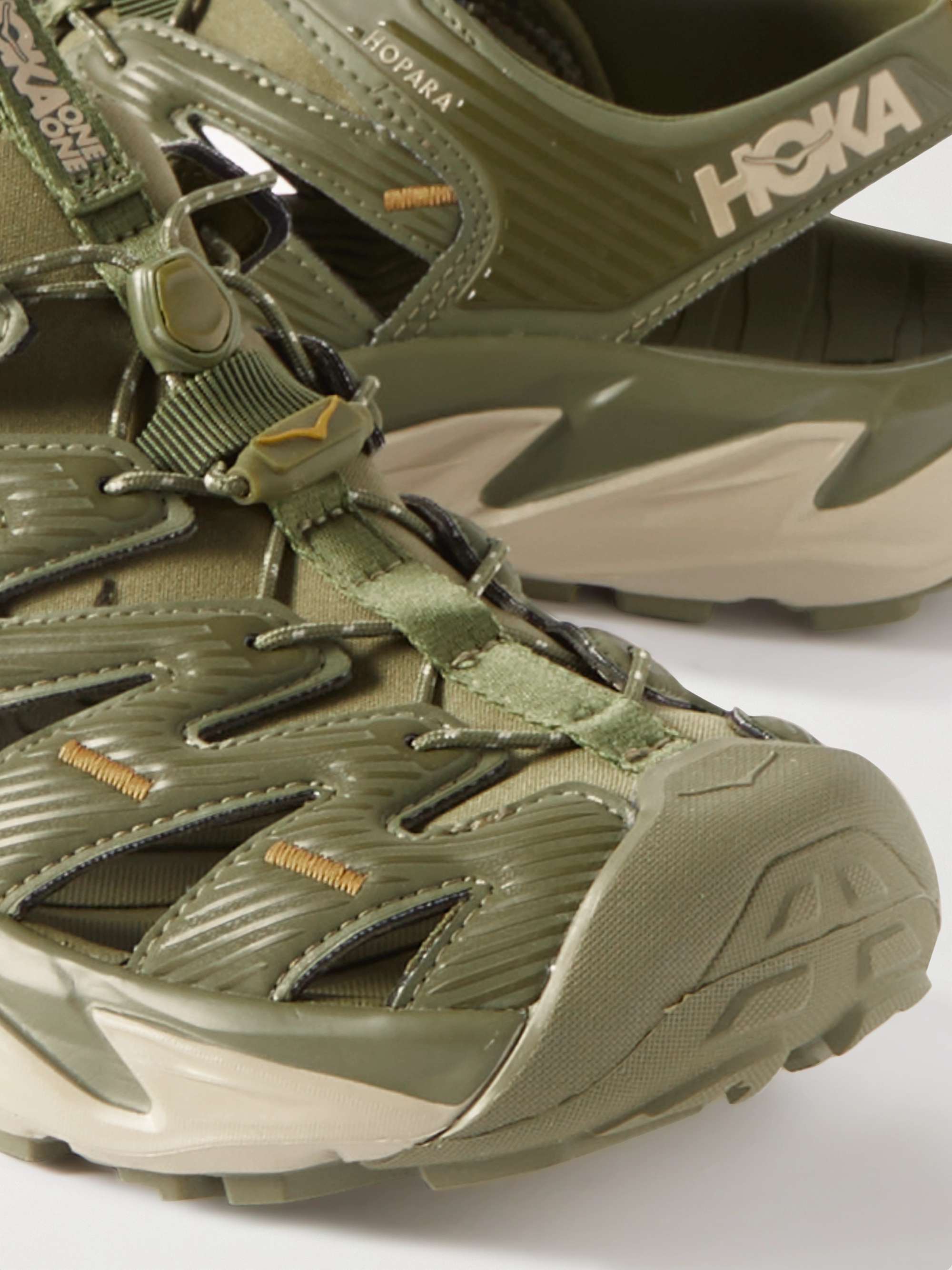 HOKA ONE ONE 