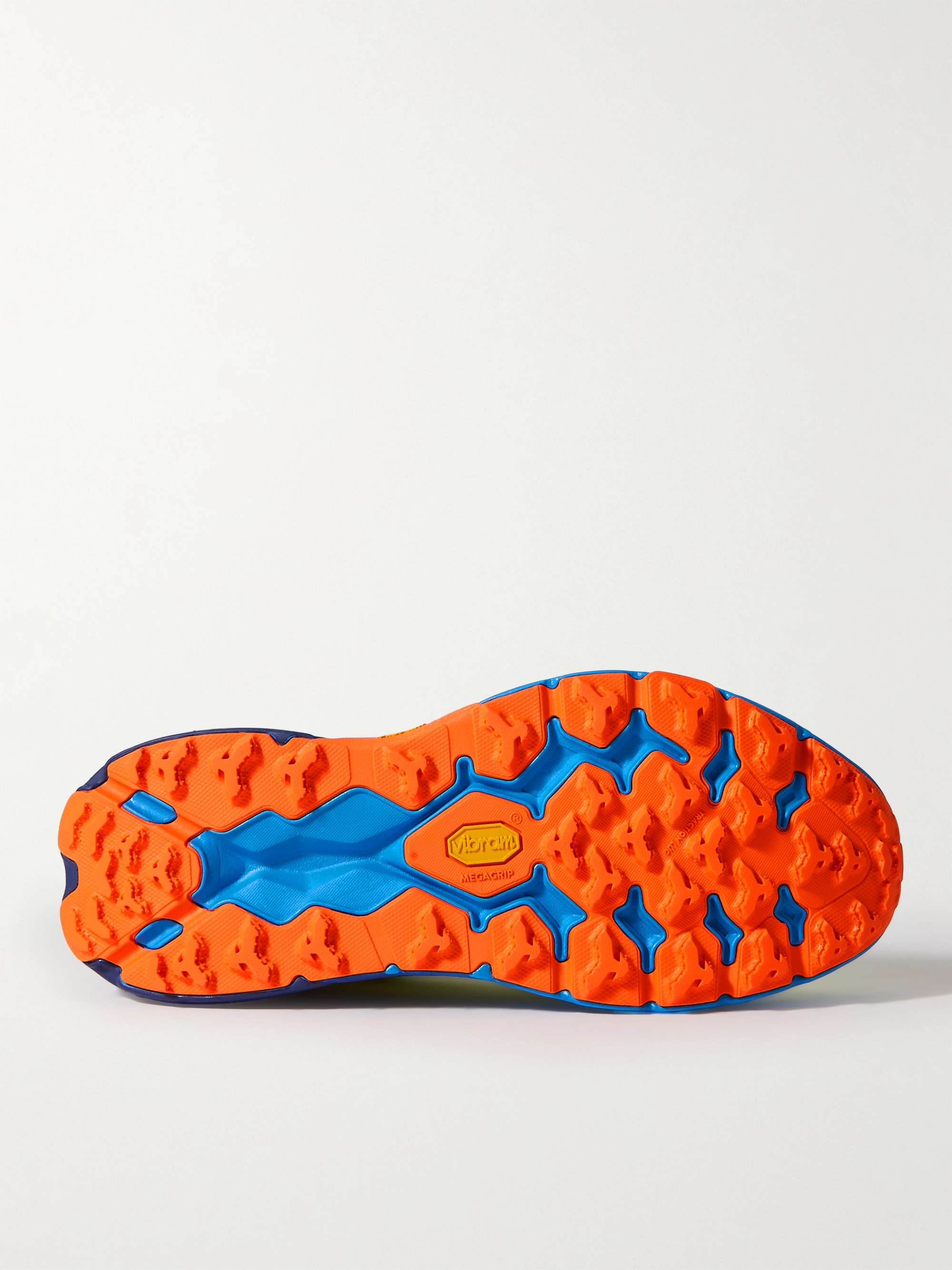HOKA ONE ONE 