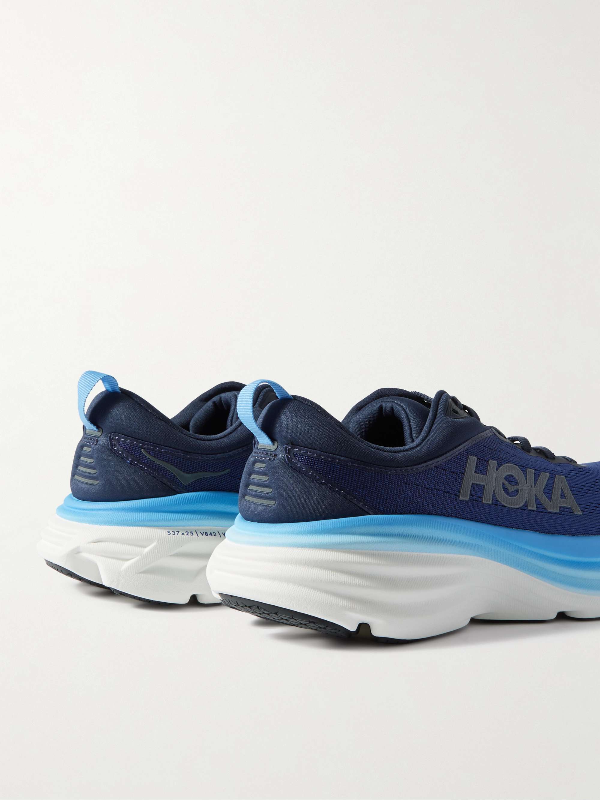 HOKA ONE ONE 
