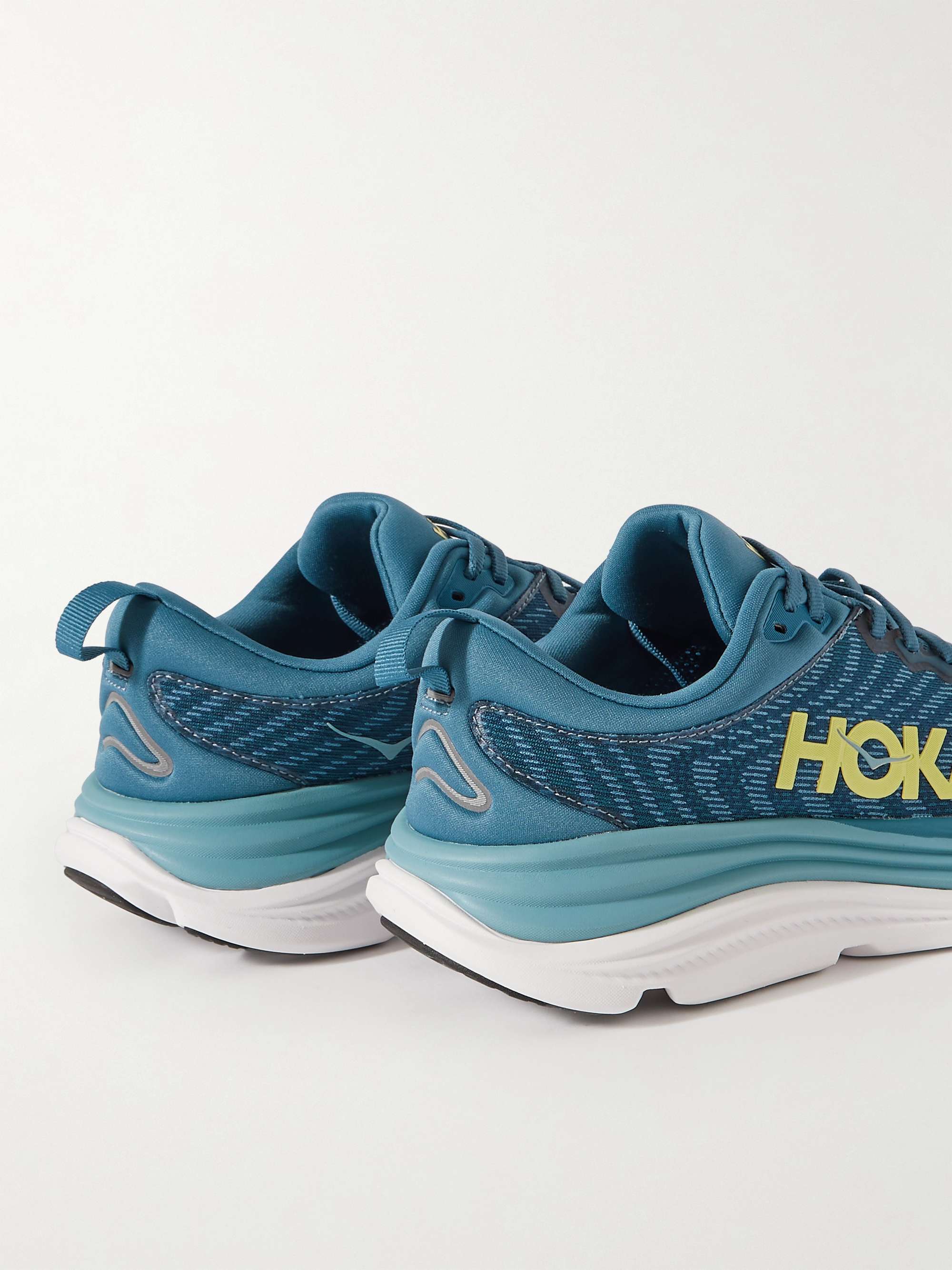 HOKA ONE ONE 