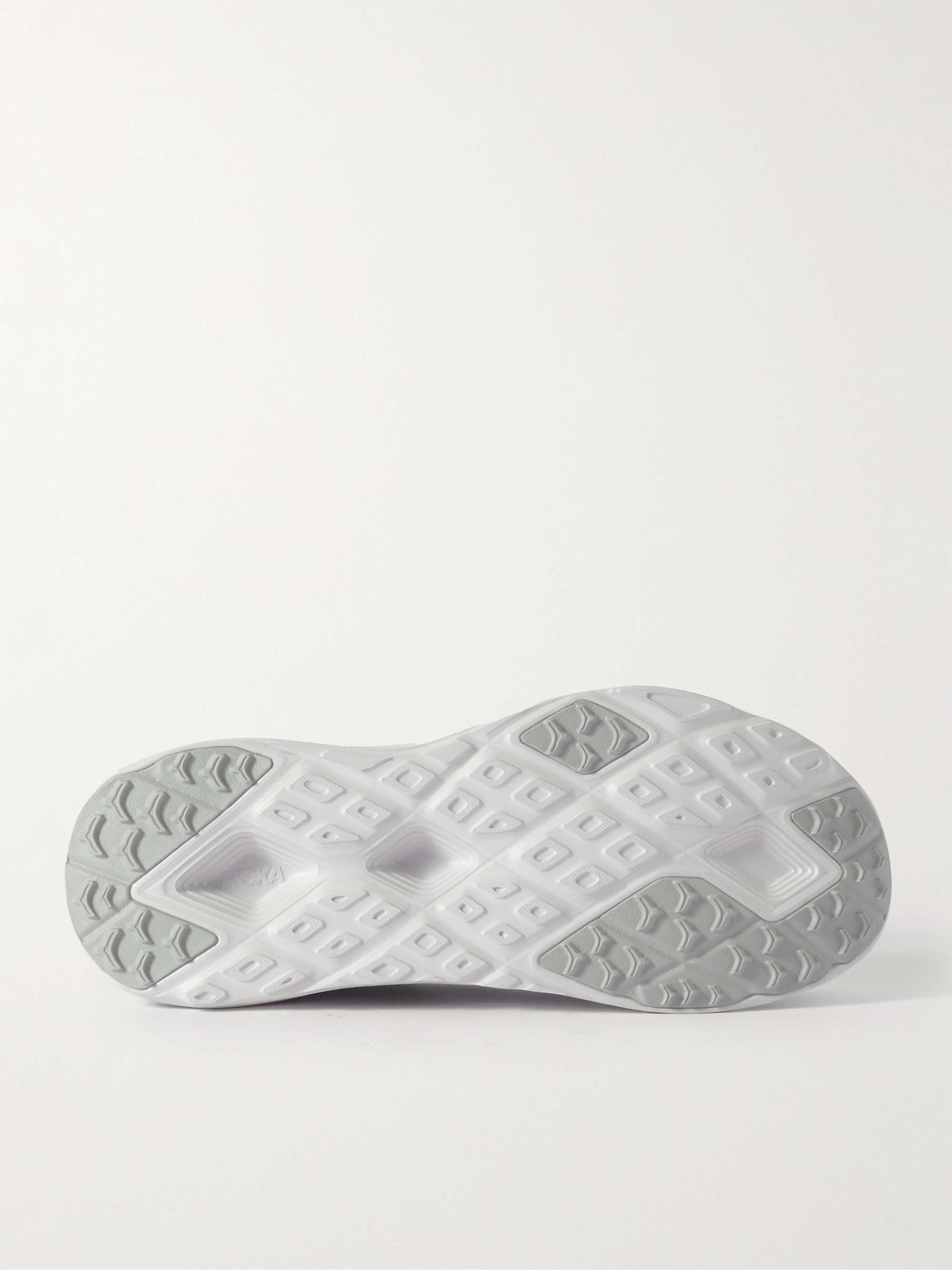 HOKA ONE ONE 