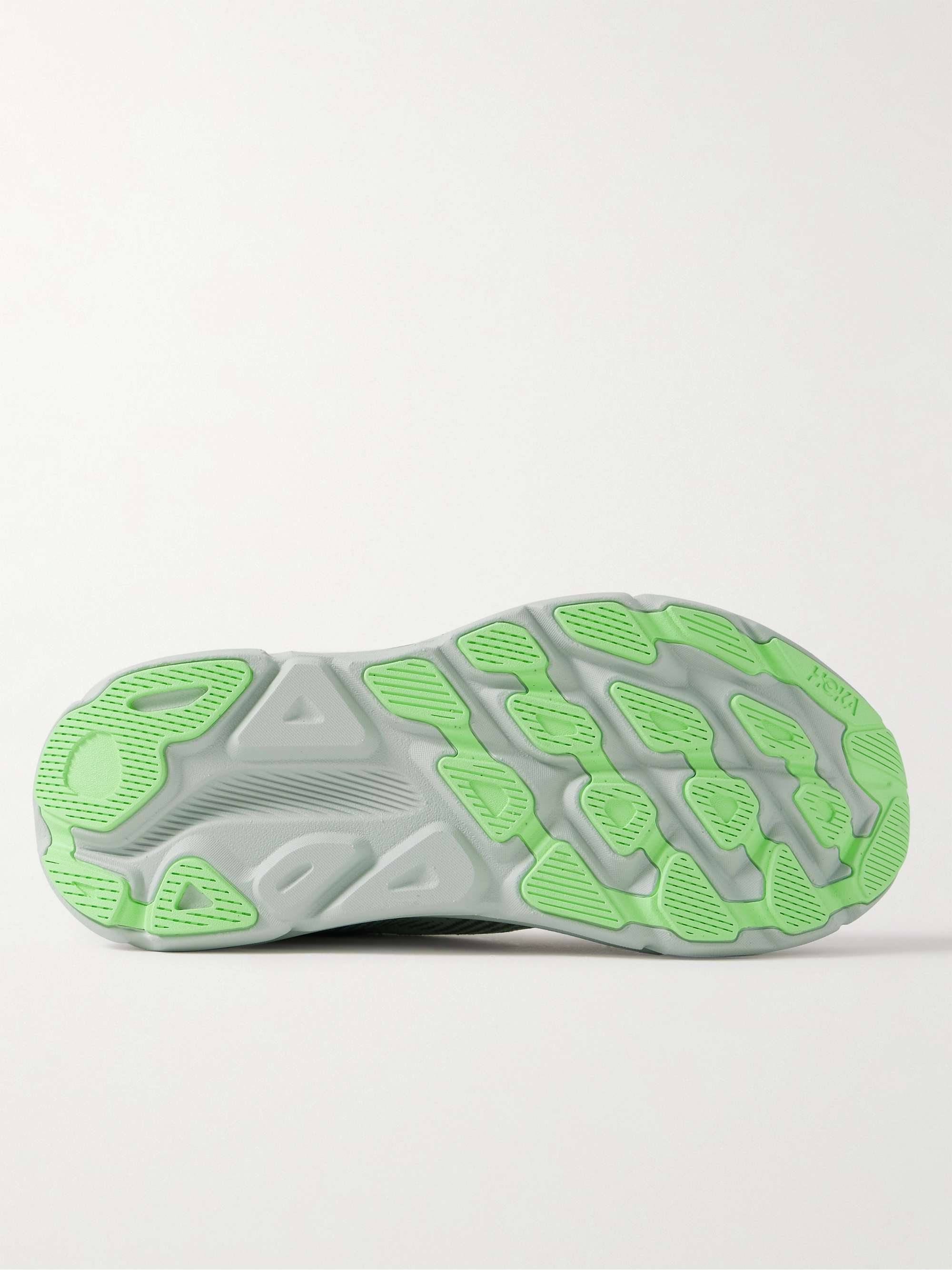 HOKA ONE ONE 
