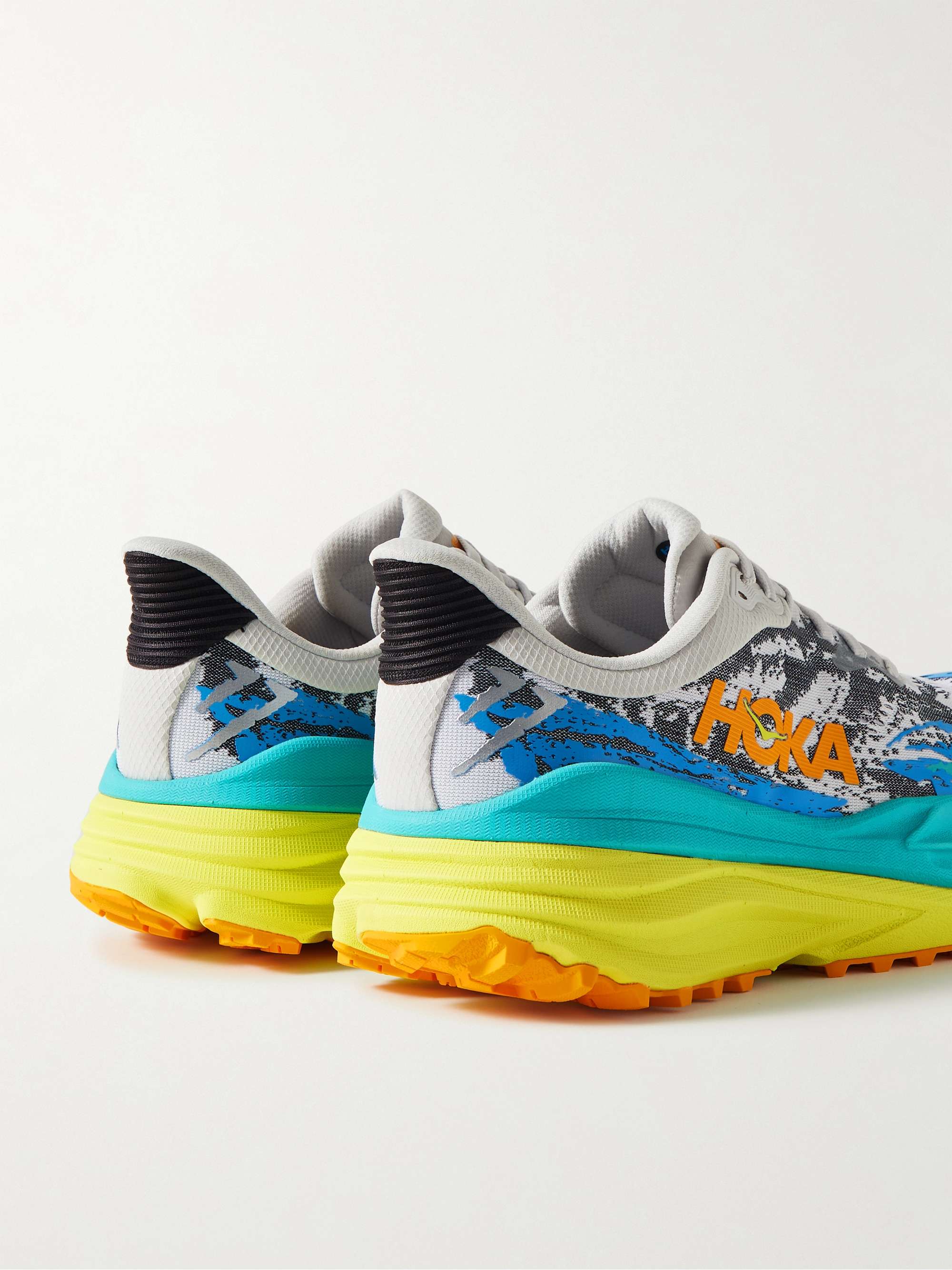HOKA ONE ONE 
