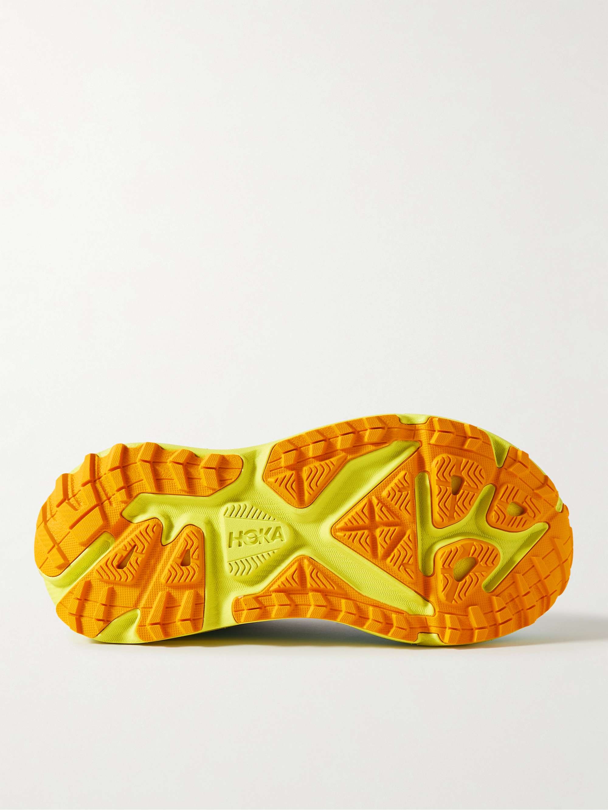 HOKA ONE ONE 