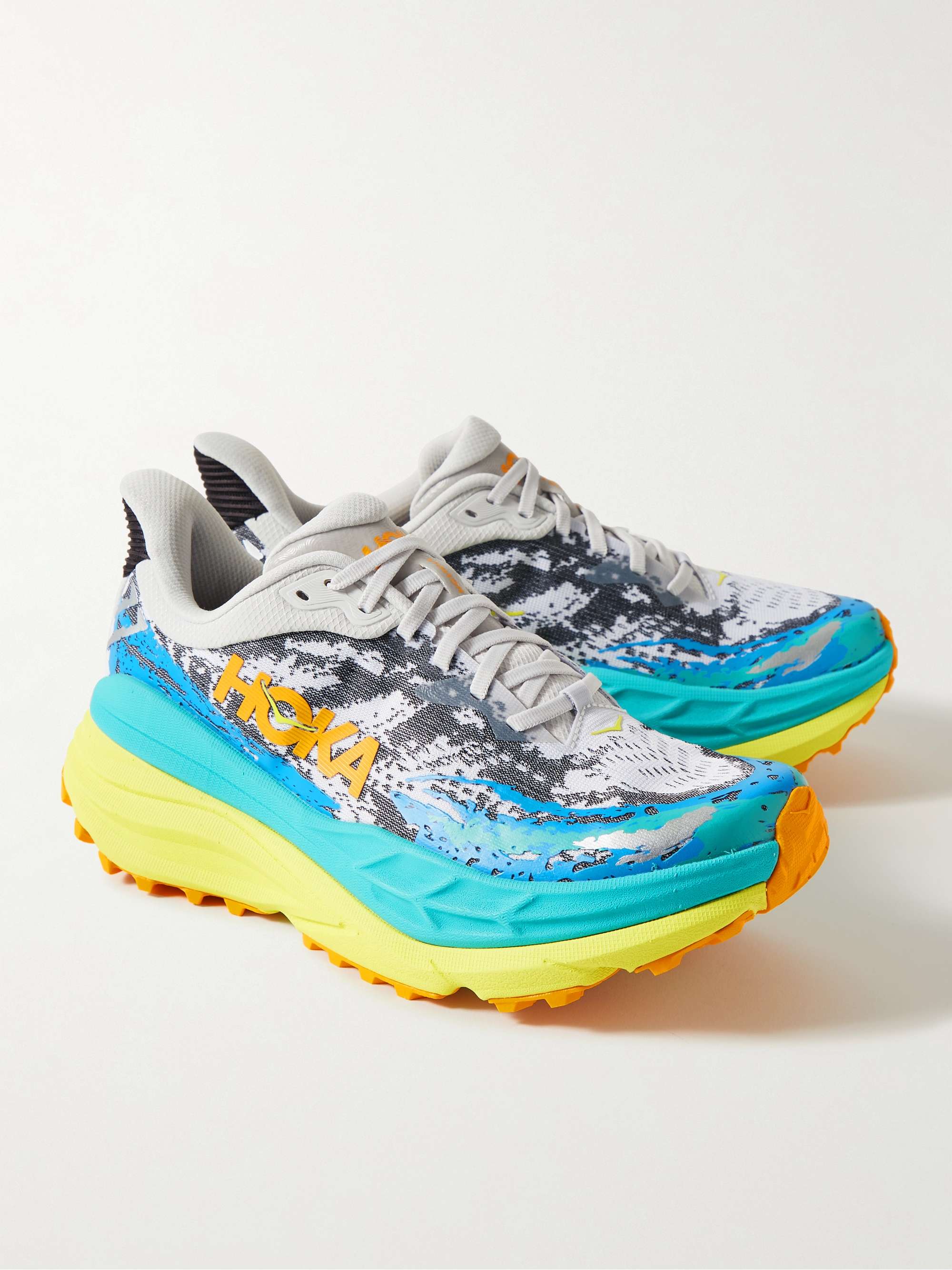 HOKA ONE ONE 