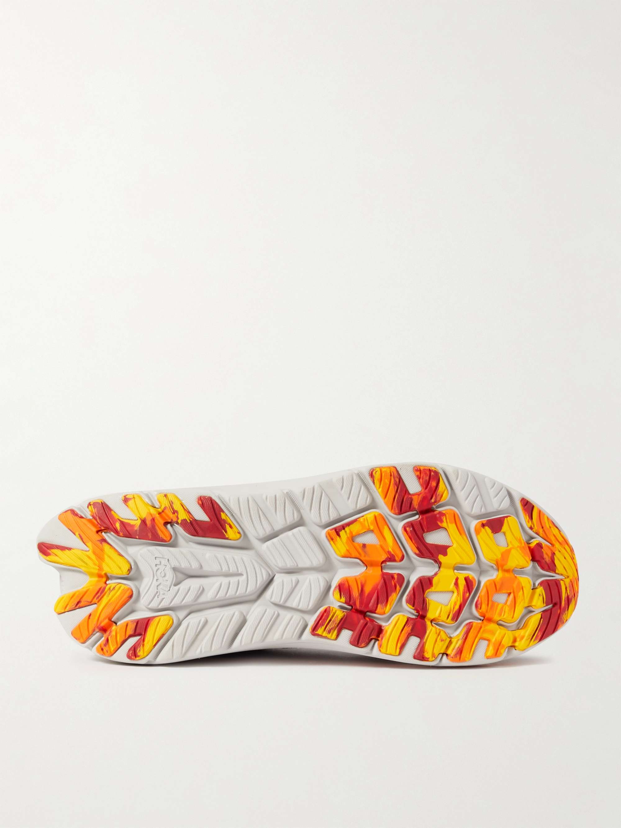 HOKA ONE ONE 