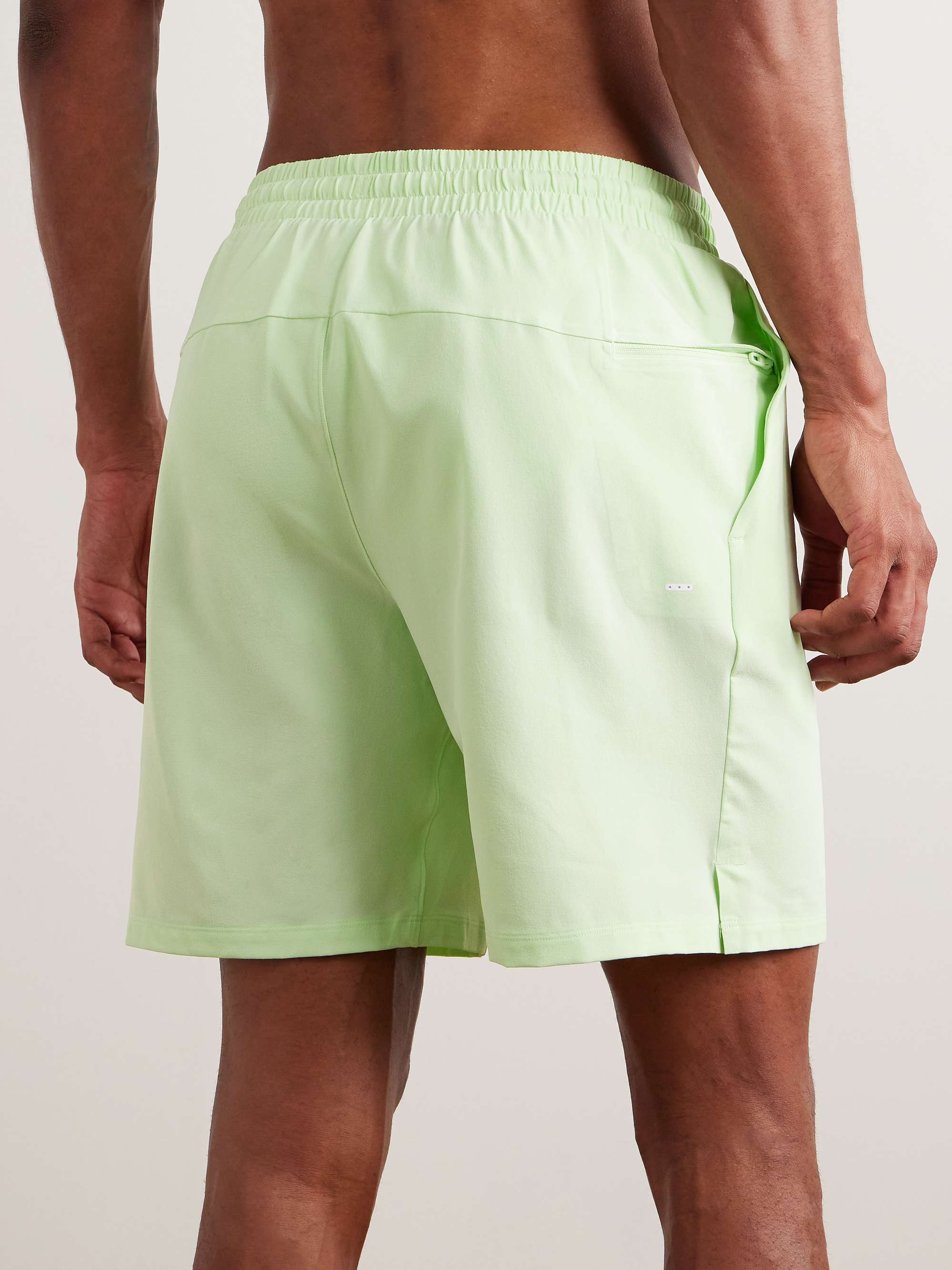 LULULEMON 