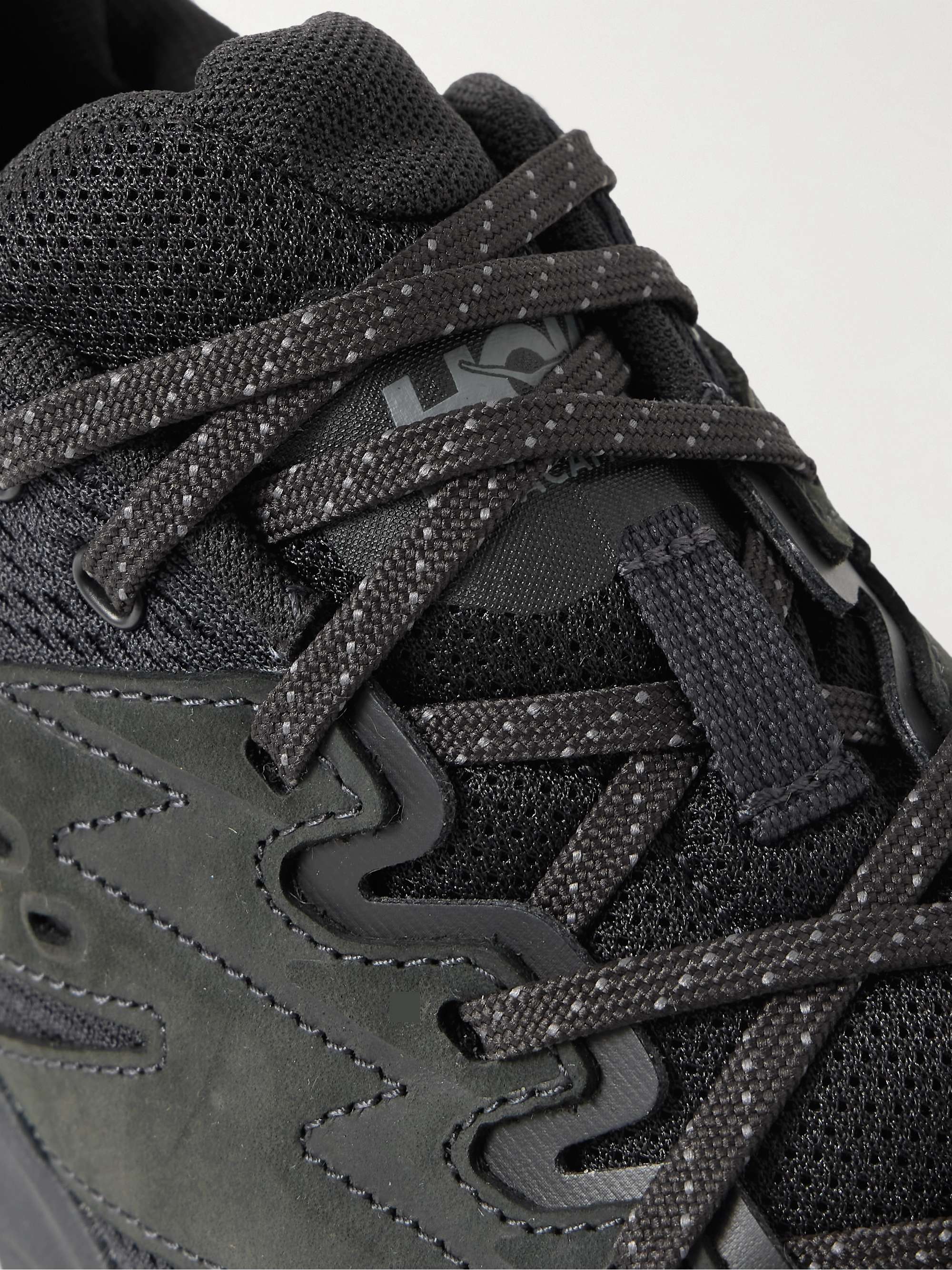 HOKA ONE ONE 