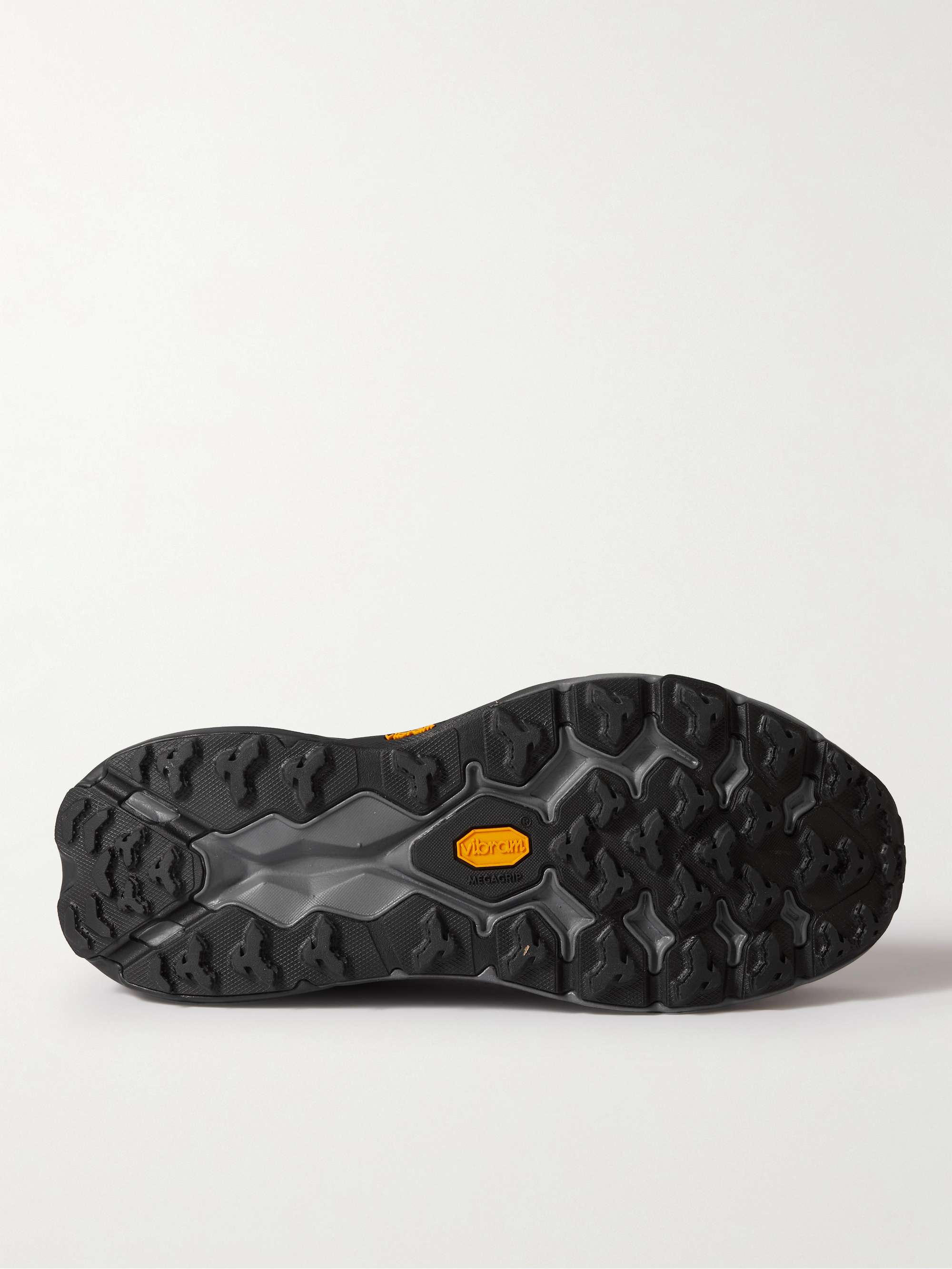 HOKA ONE ONE 