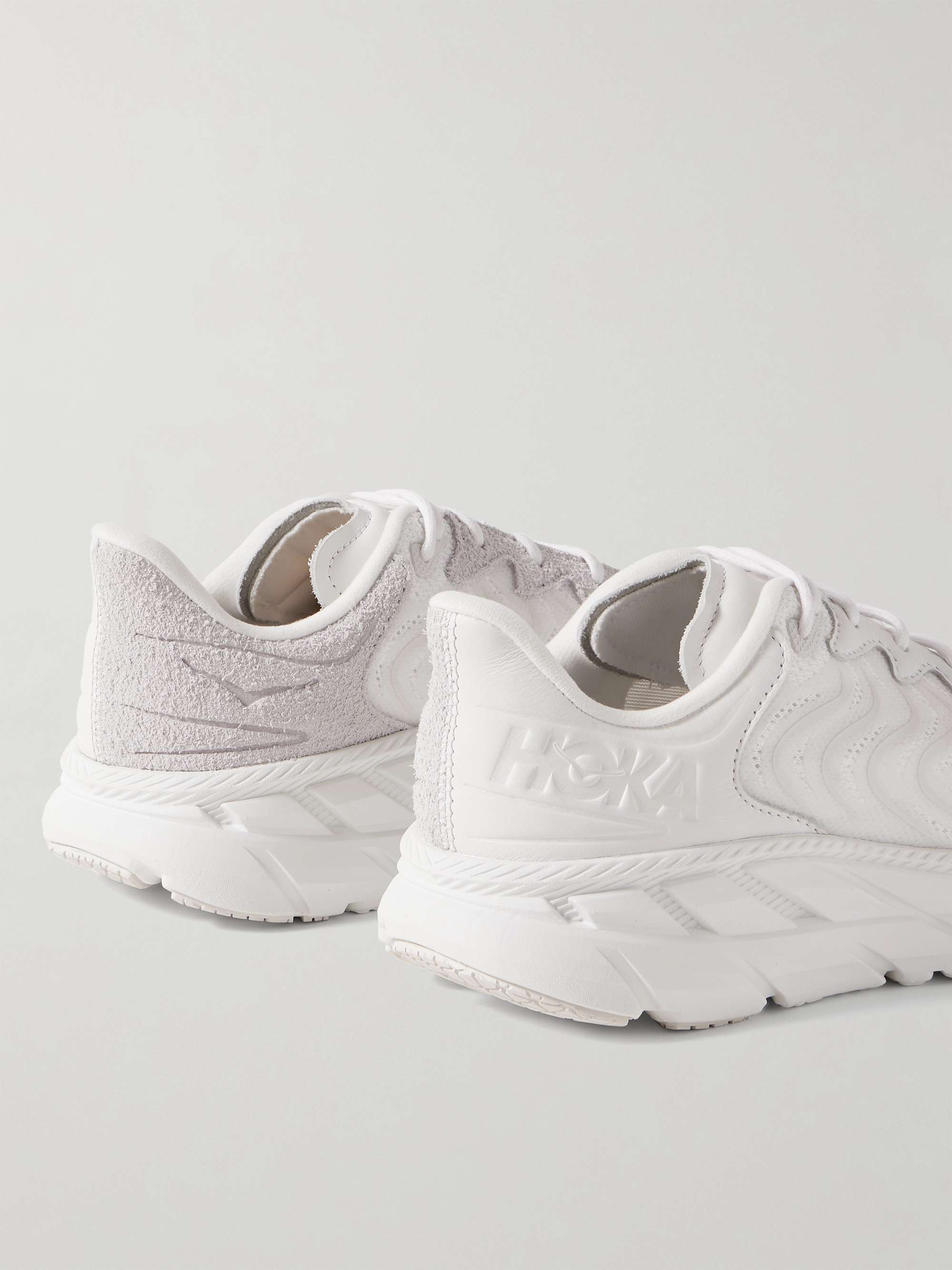 HOKA ONE ONE 