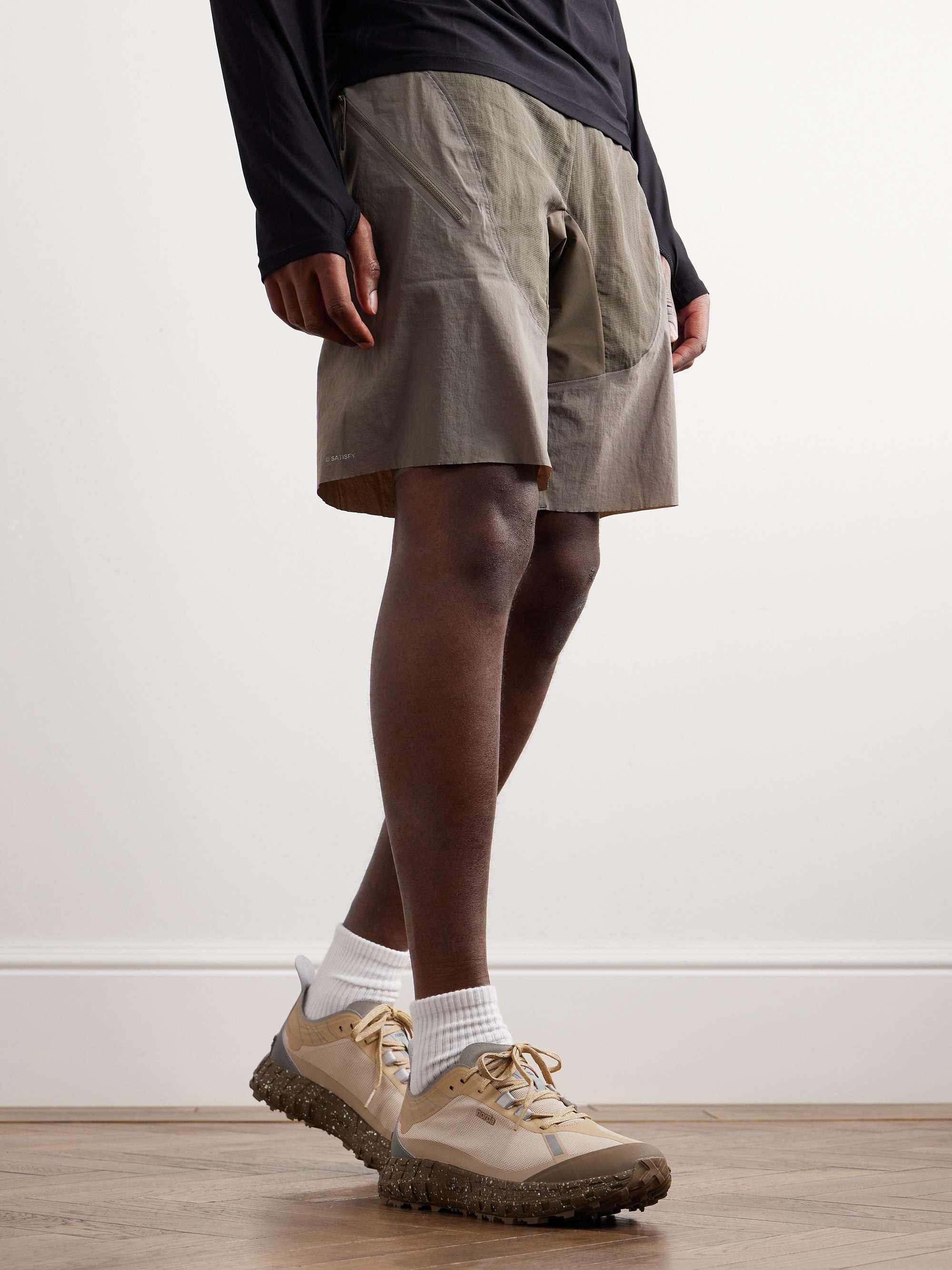 NORDA 001 Mesh Running Sneakers