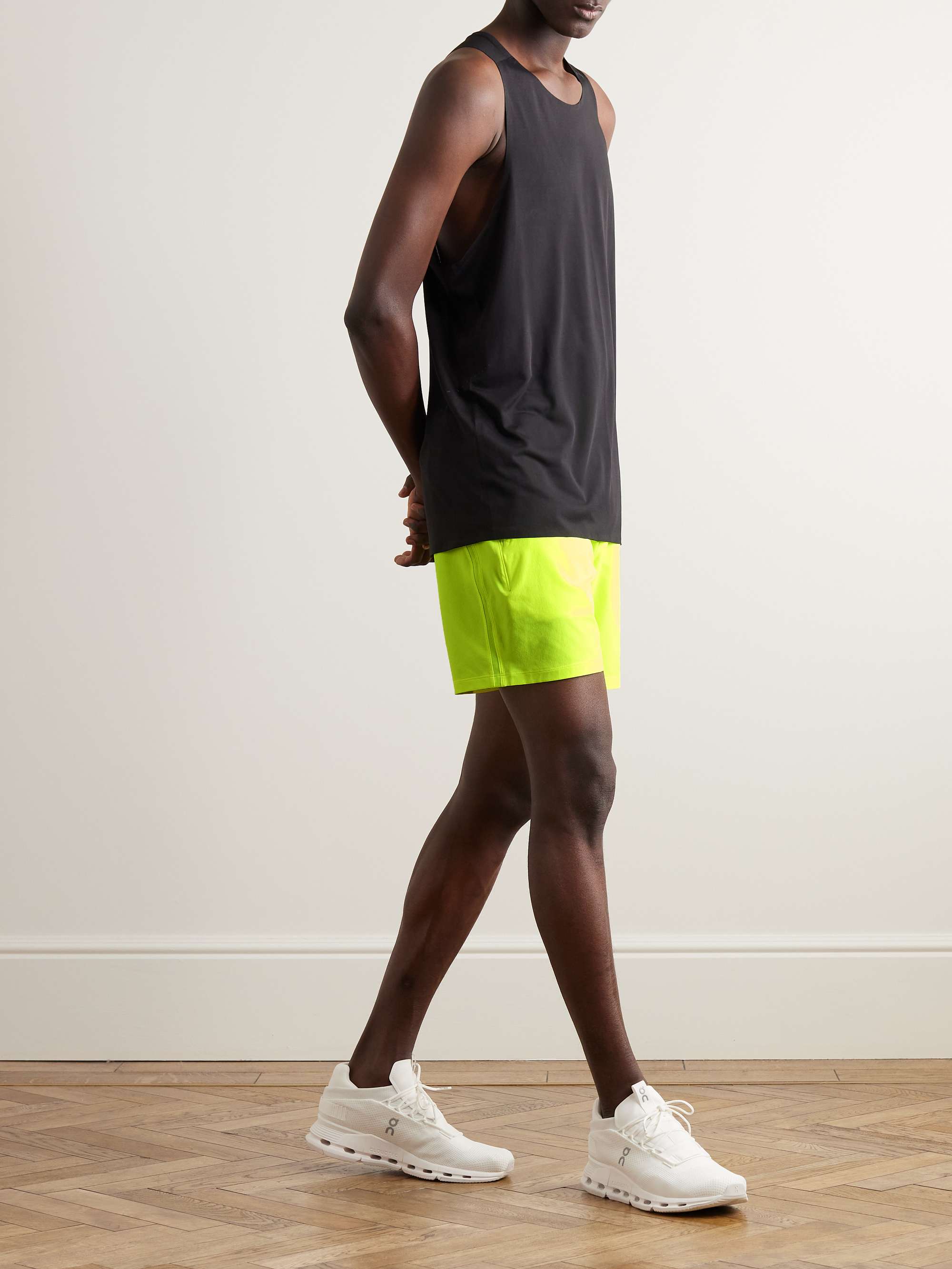 LULULEMON 