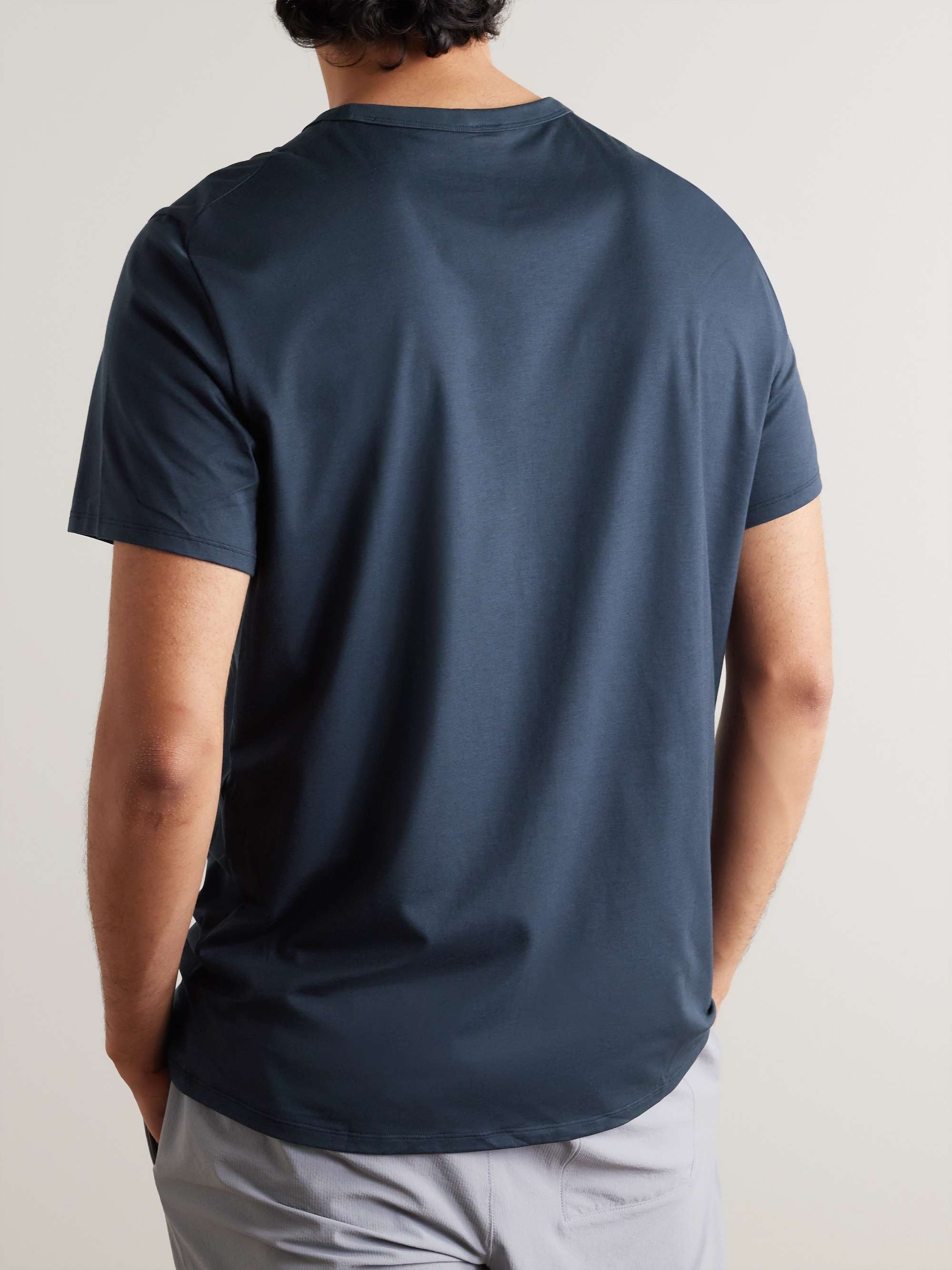 LULULEMON 