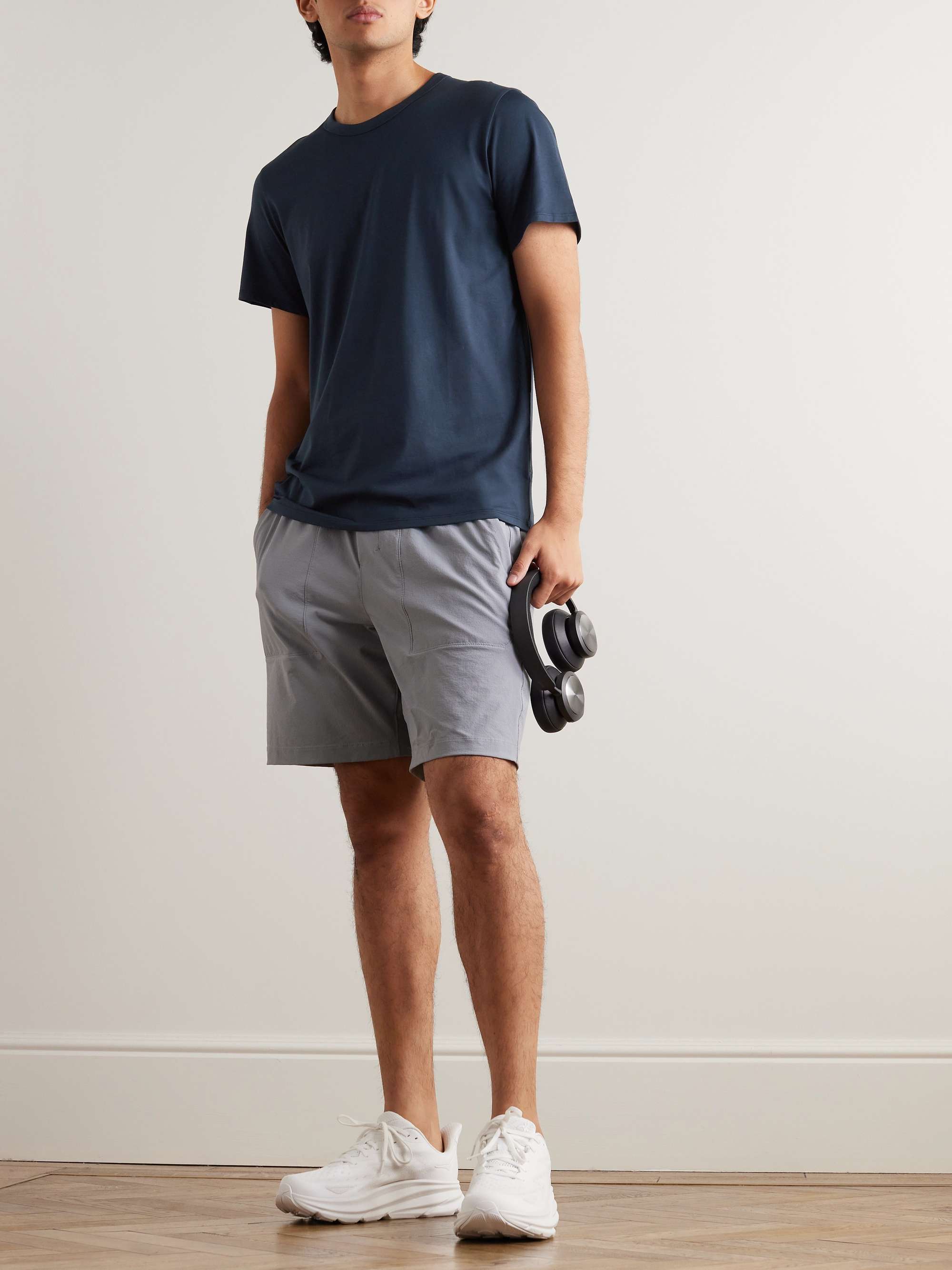 LULULEMON 