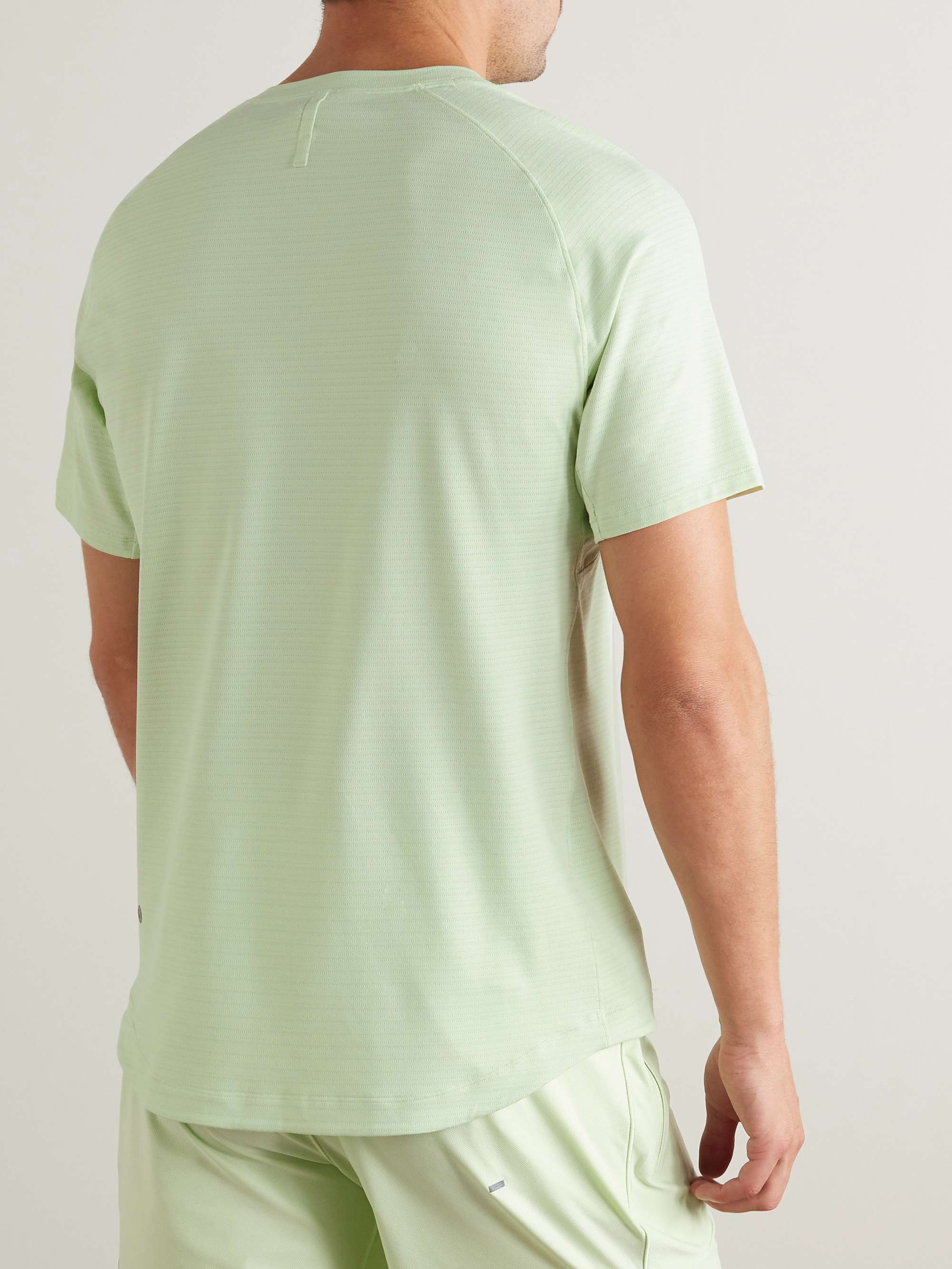 LULULEMON 