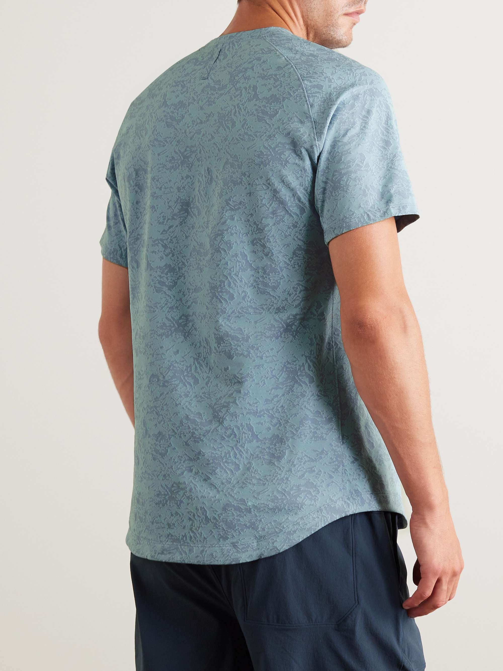 LULULEMON 