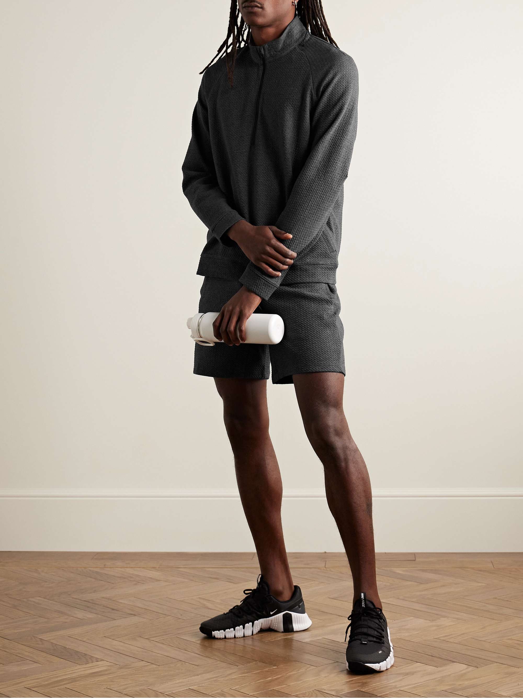 LULULEMON 