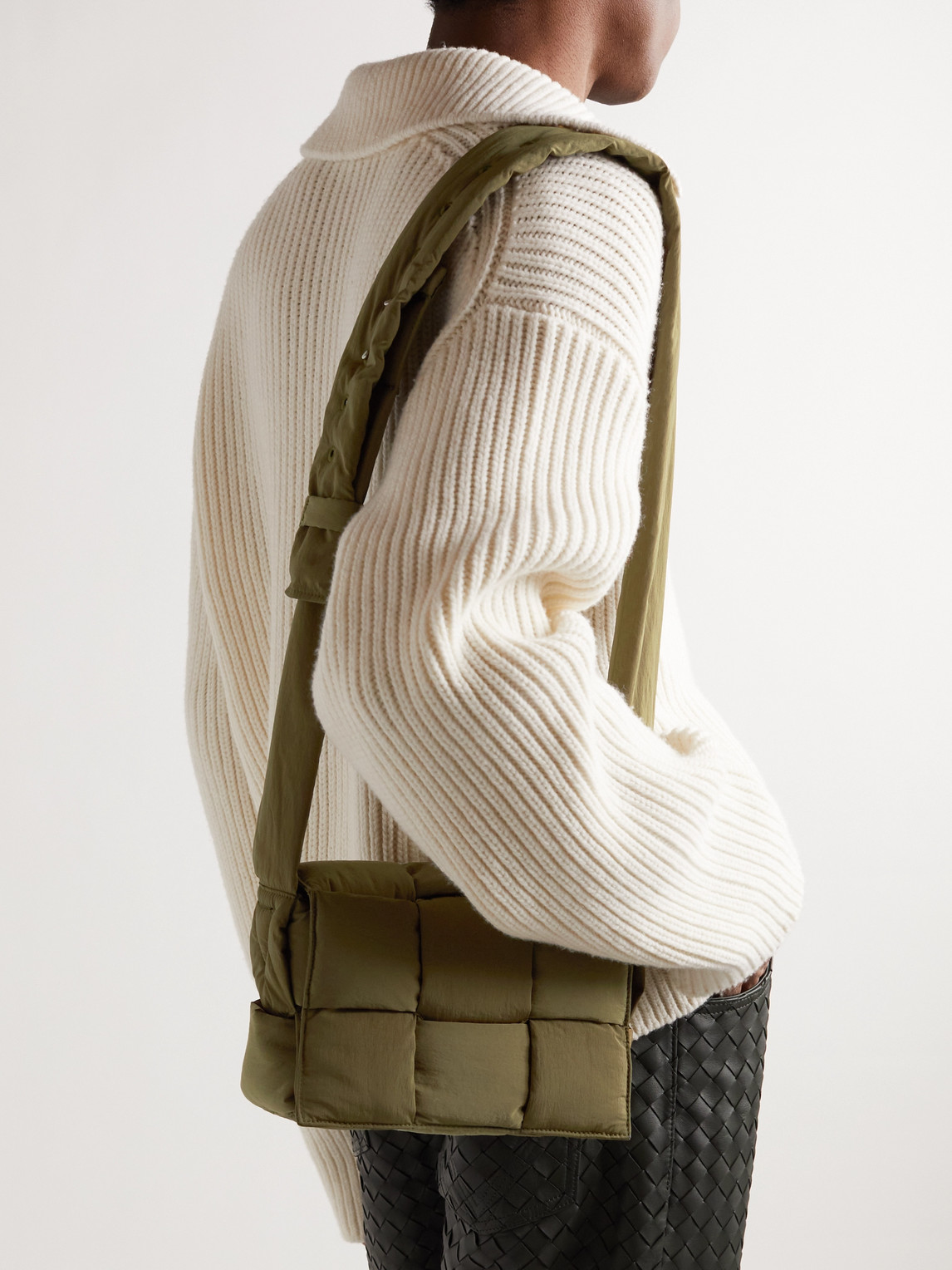 Stanford Lux Paper Nylon Messenger Bag — 2