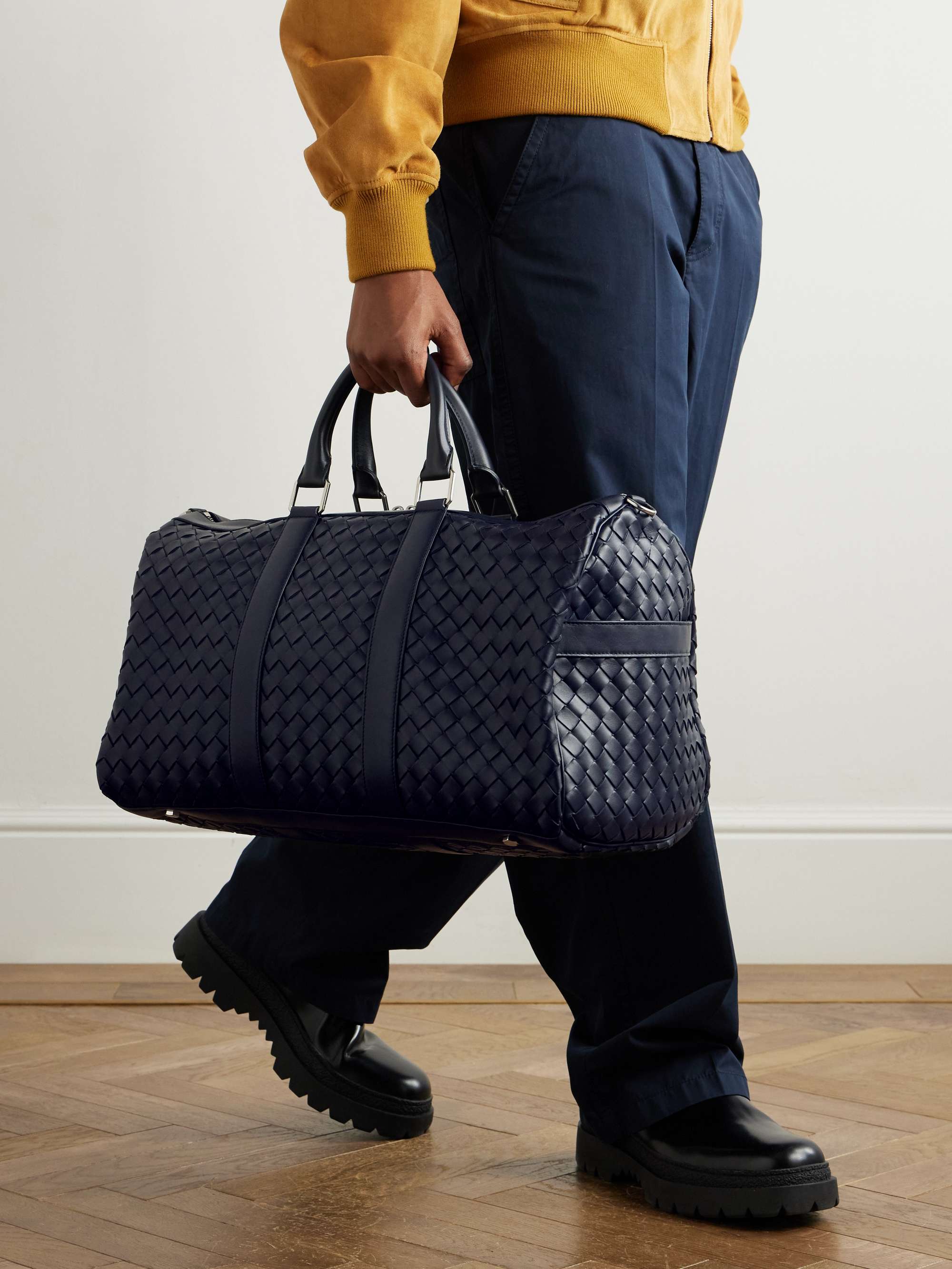 BOTTEGA VENETA 인트레치아토 가죽 더플 백