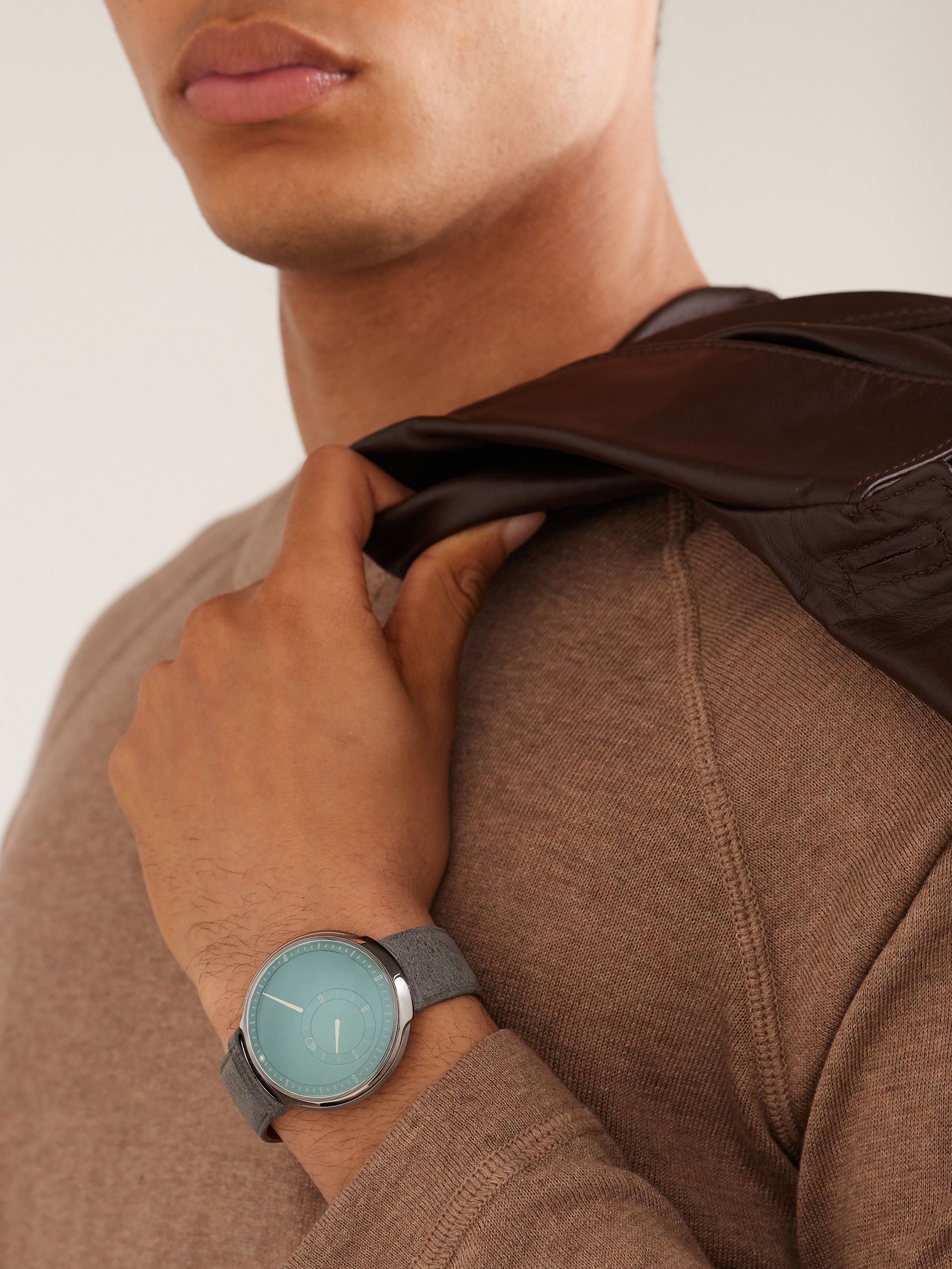 RESSENCE 