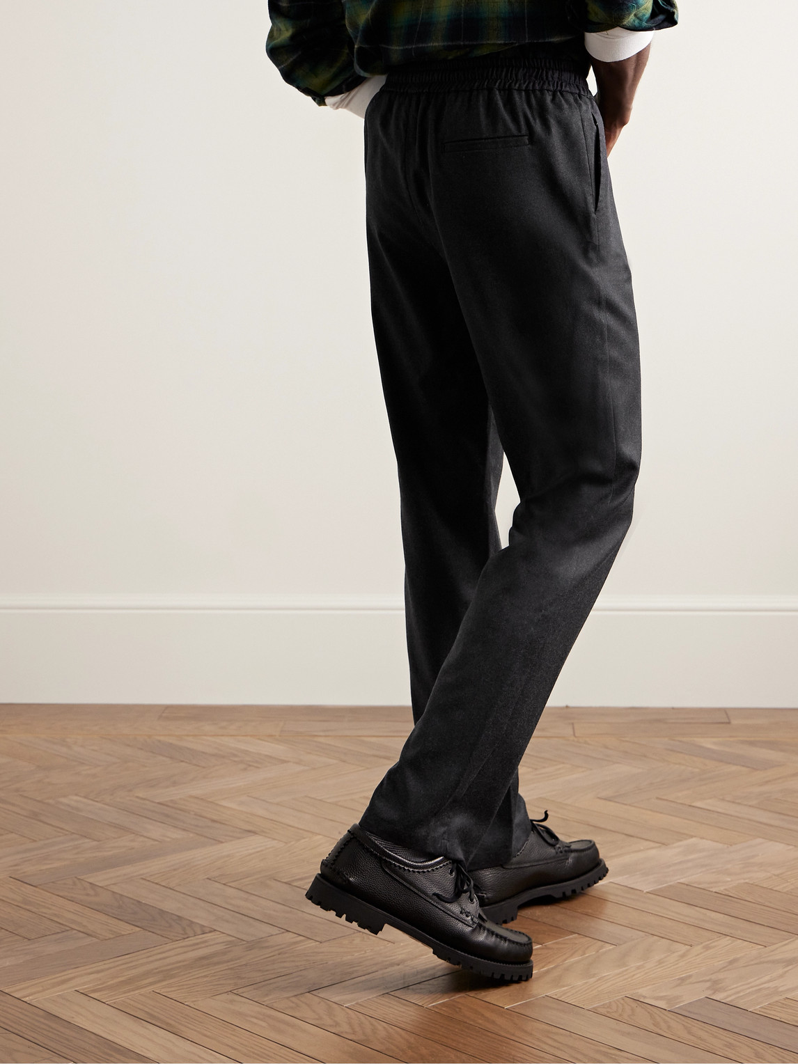 Shop De Bonne Facture Straight-leg Wool-flannel Drawstring Trousers In Gray