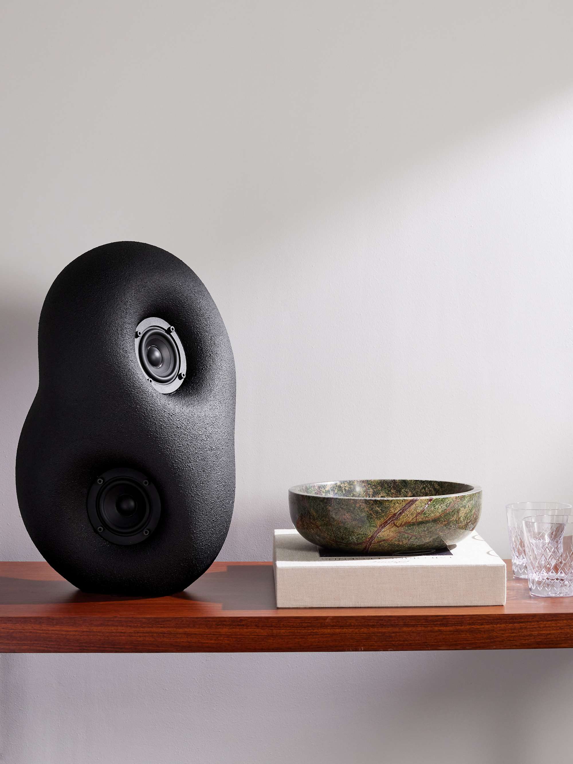 TRANSPARENT SPEAKER 