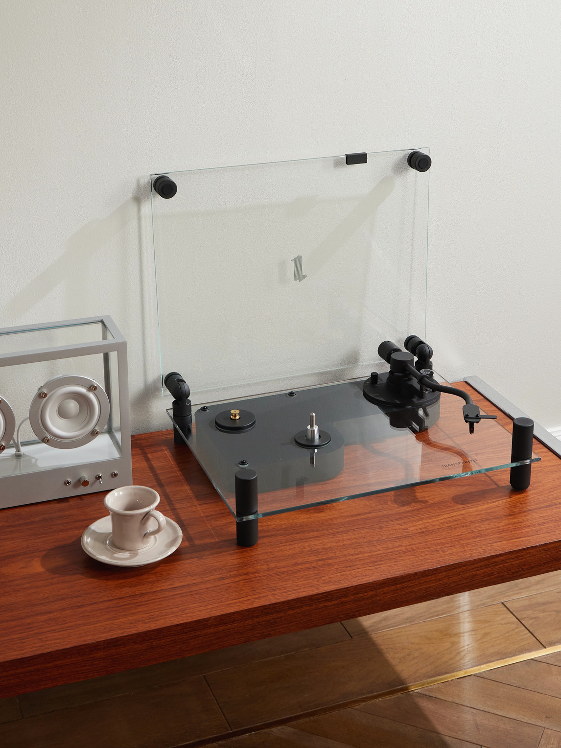 Transparent Turntable — 2