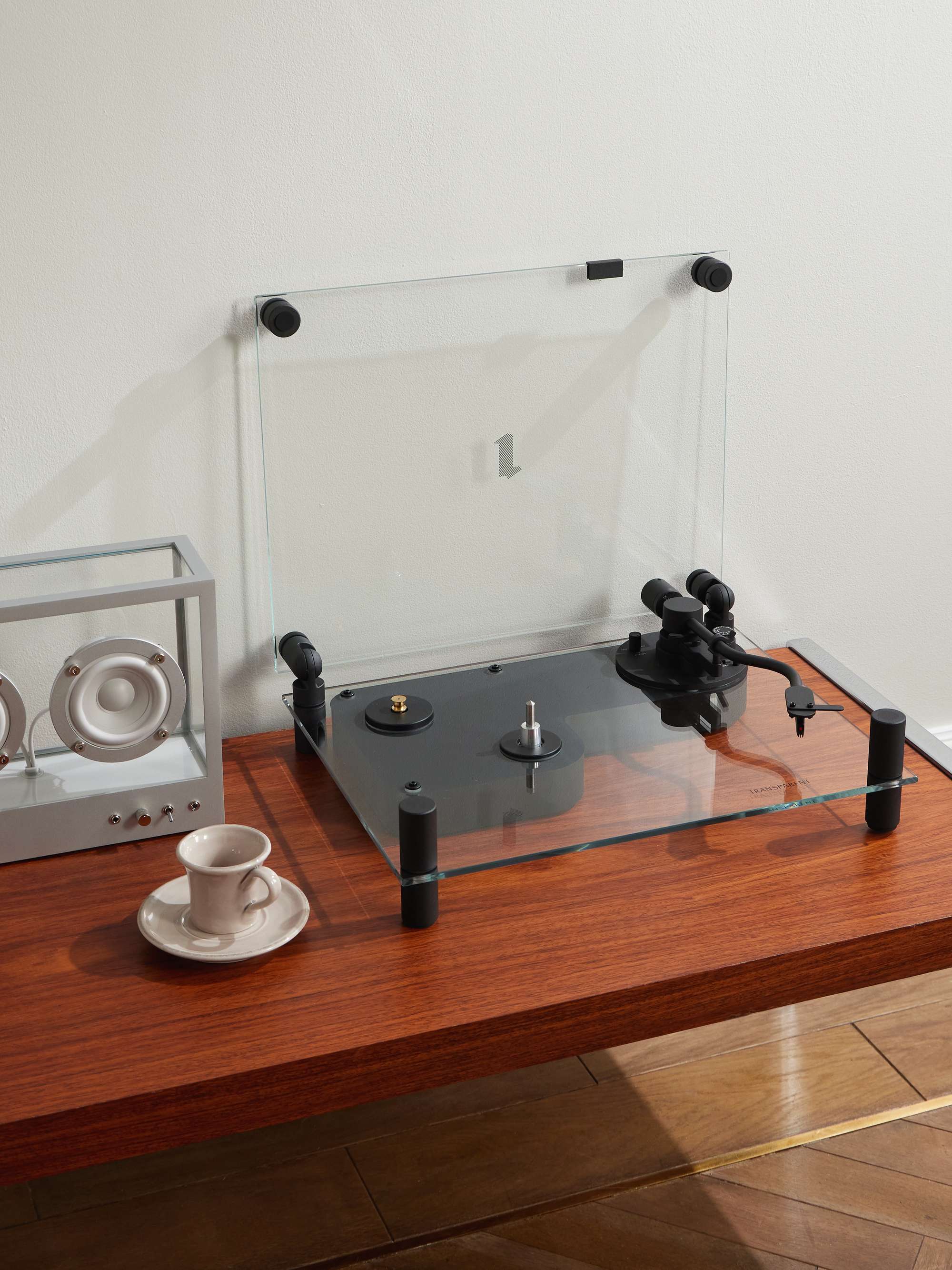 TRANSPARENT SPEAKER 