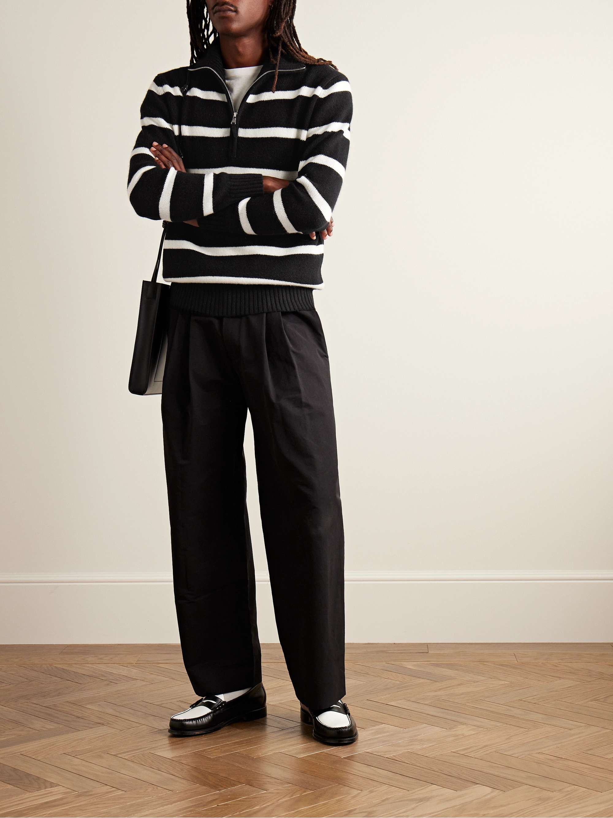 ALLUDE 