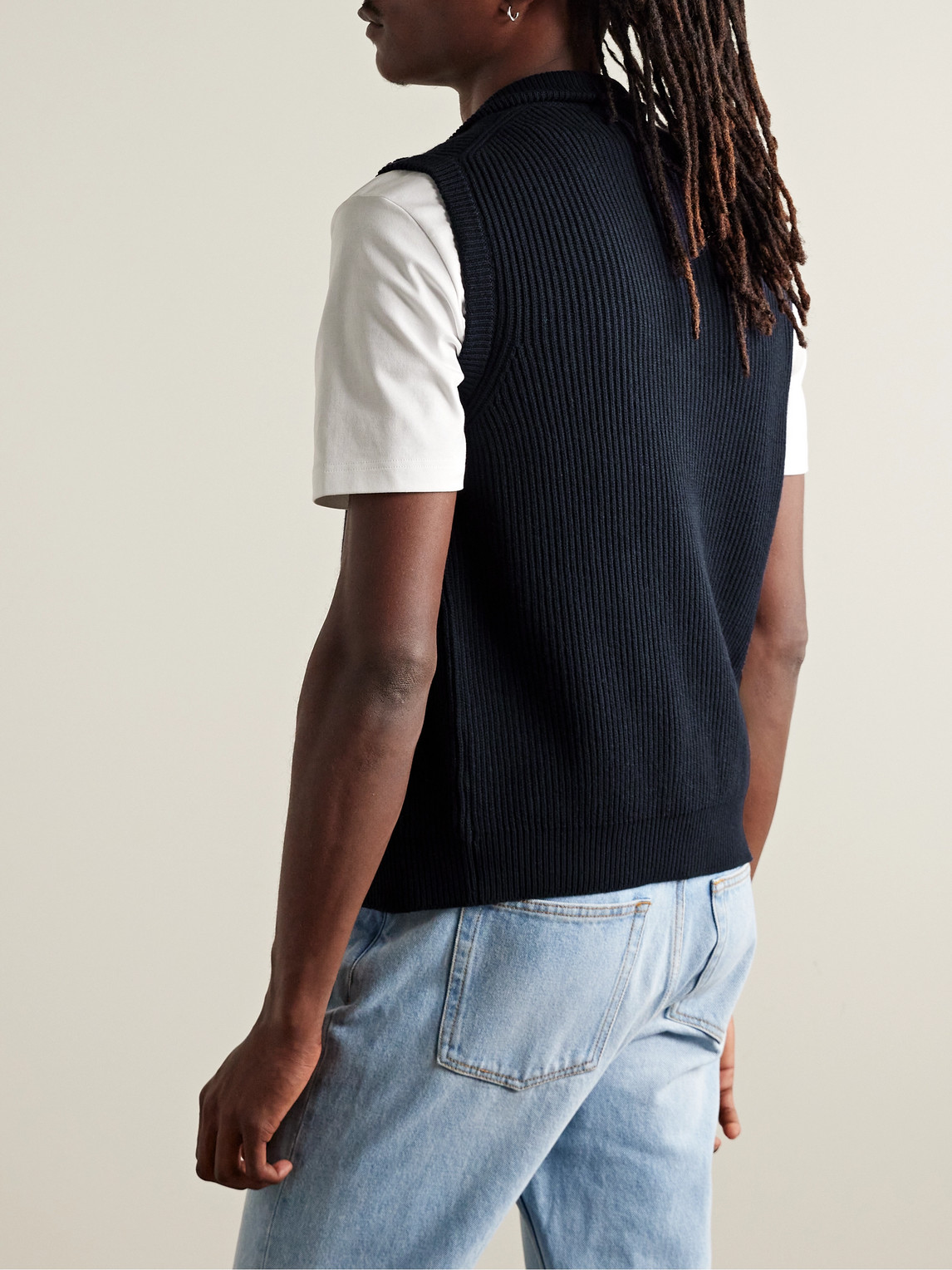 Shop Piacenza 1733 Ribbed Cashmere Gilet In Blue