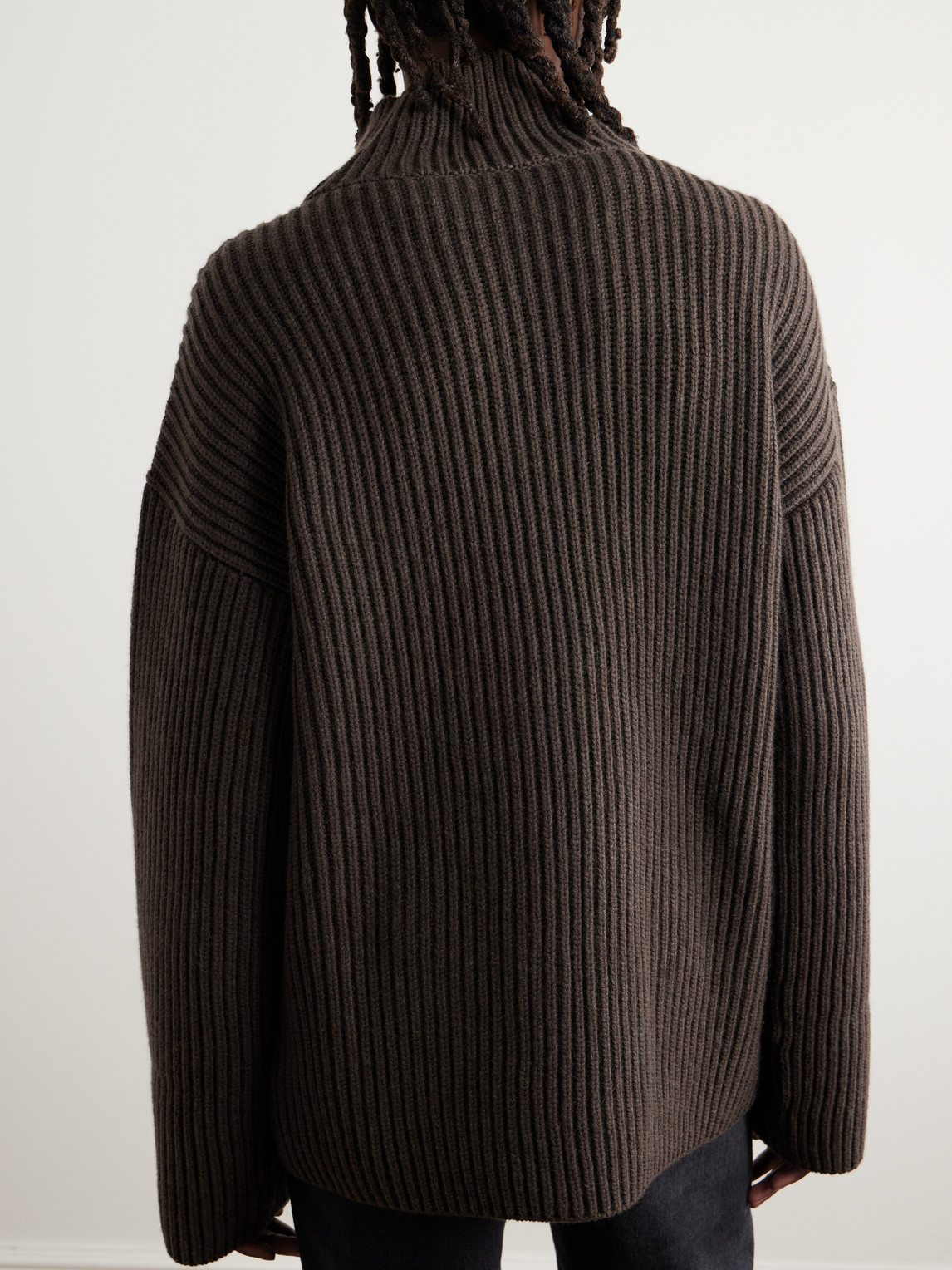 Shop The Row Manlio Ribbed Cashmere Rollneck Sweater In Brown