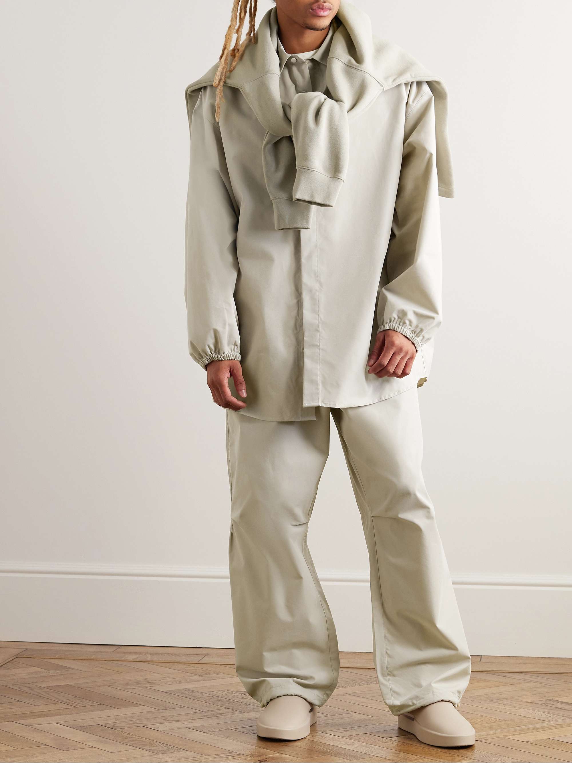 FEAR OF GOD ESSENTIALS 