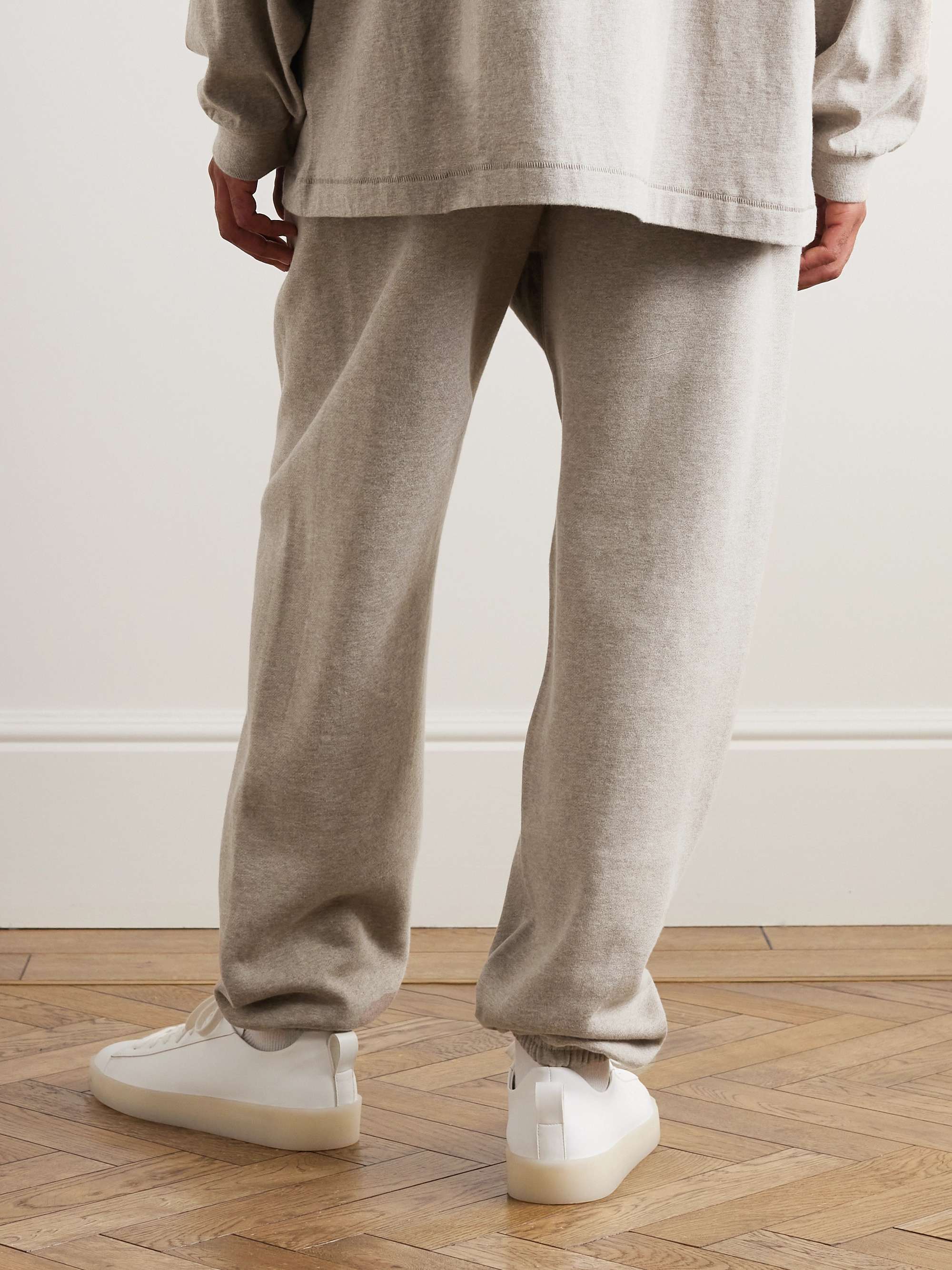 FEAR OF GOD ESSENTIALS 