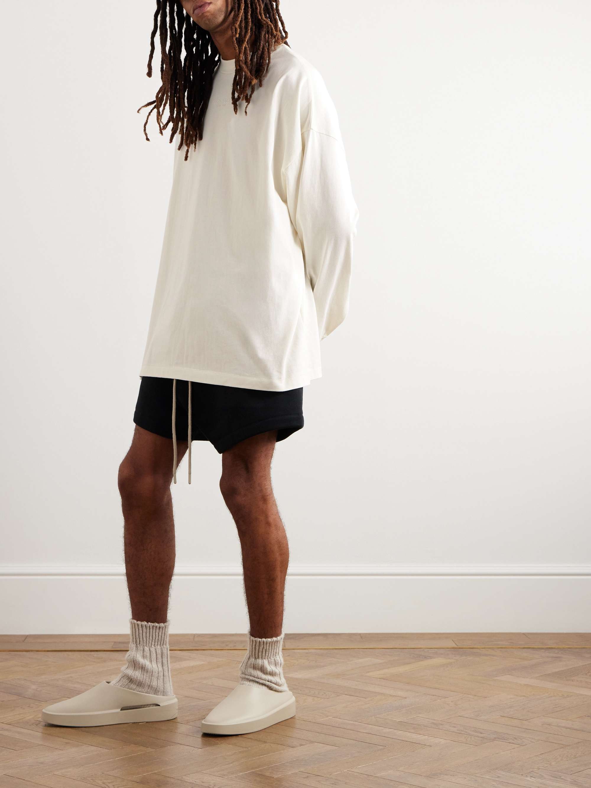FEAR OF GOD ESSENTIALS 